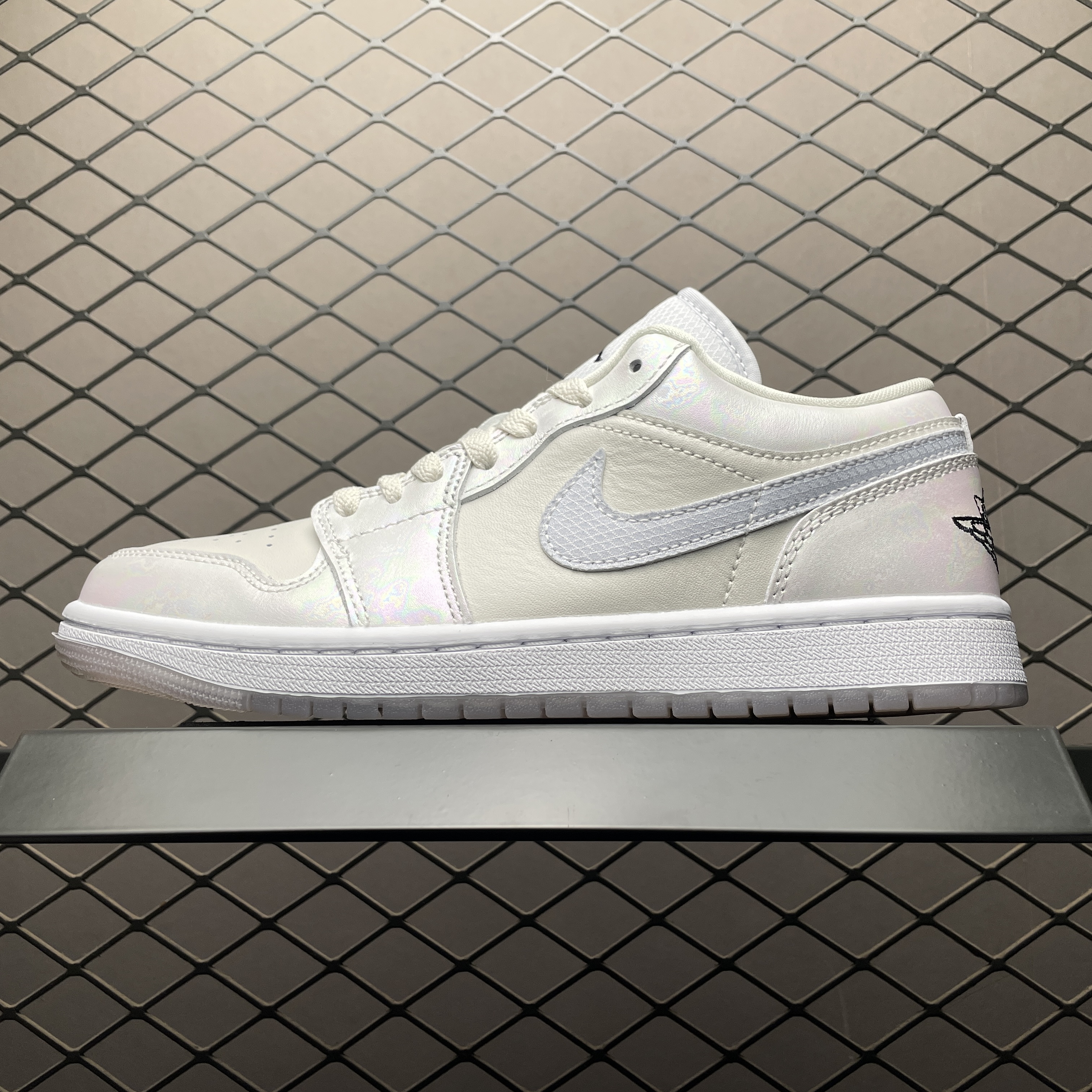 Nike Air Jordan 1 Low SE "Lunar New Year"（HF4080-001）