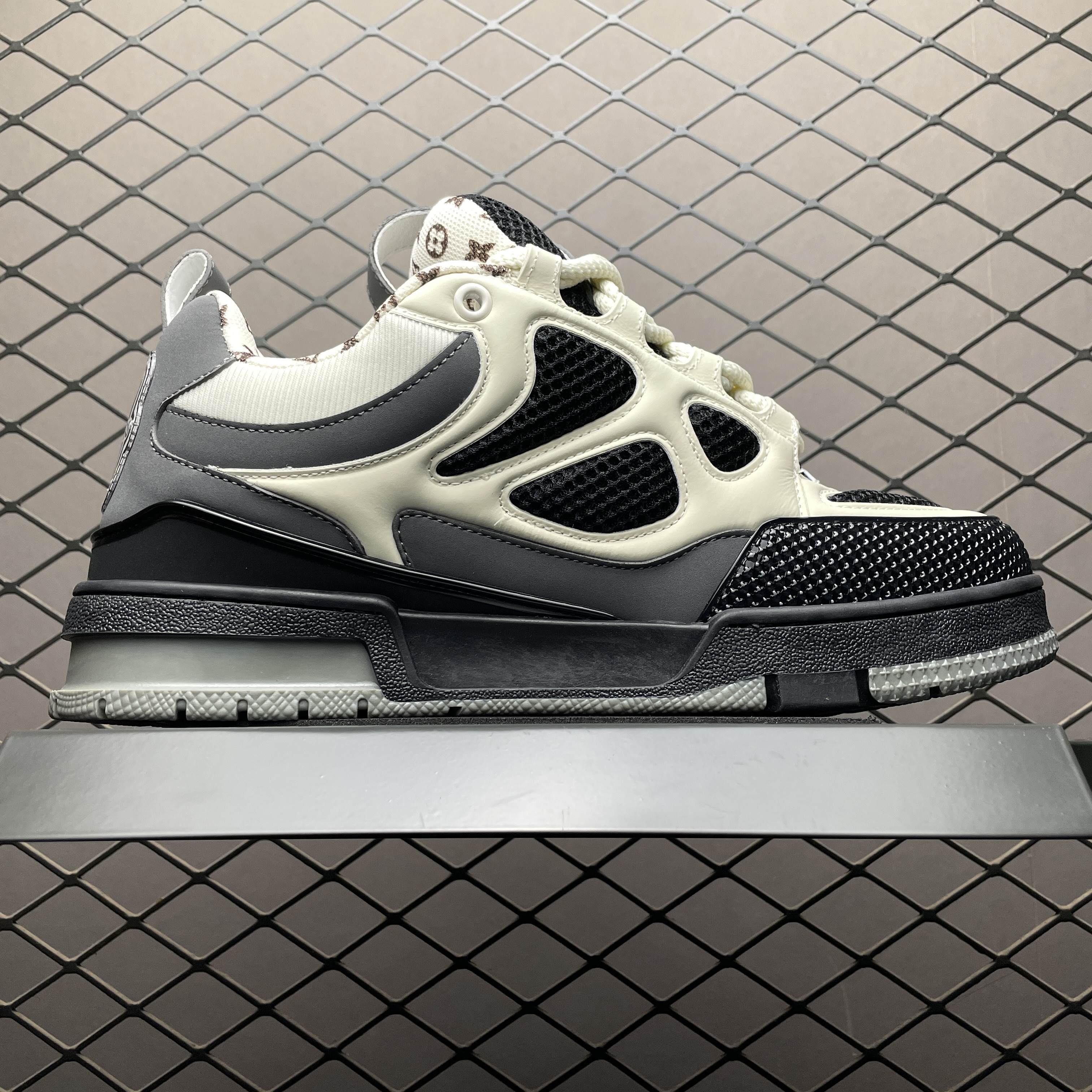 Louis Vuitton LV Skate Sneaker（ 1AC52M）