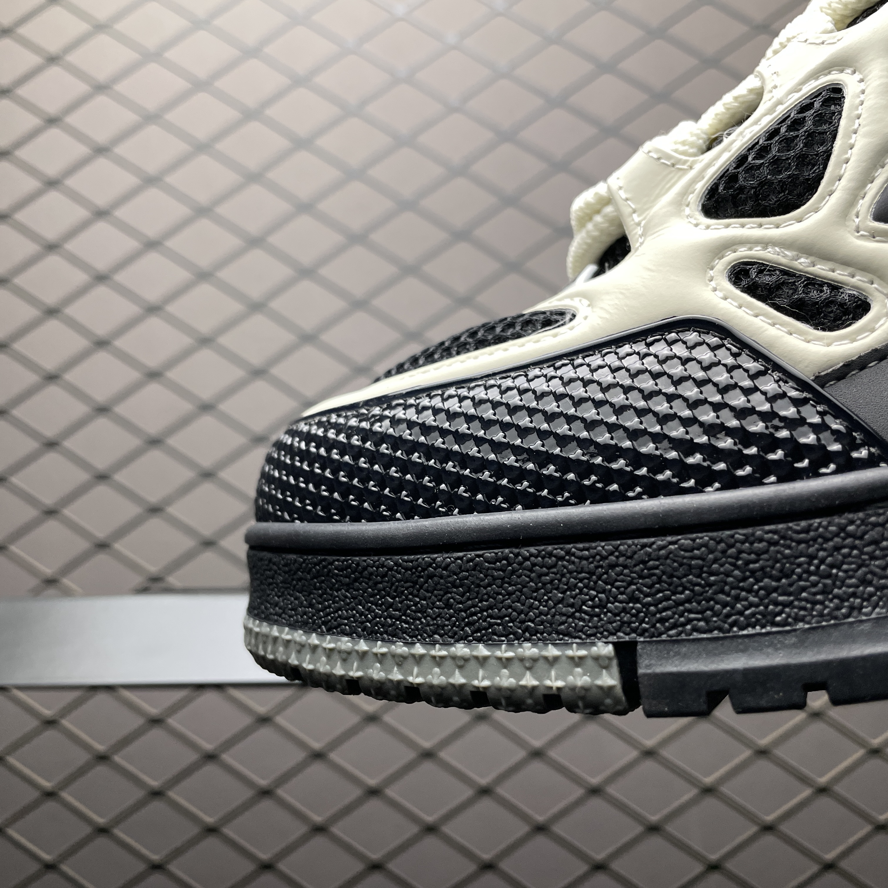 Louis Vuitton LV Skate Sneaker（ 1AC52M）