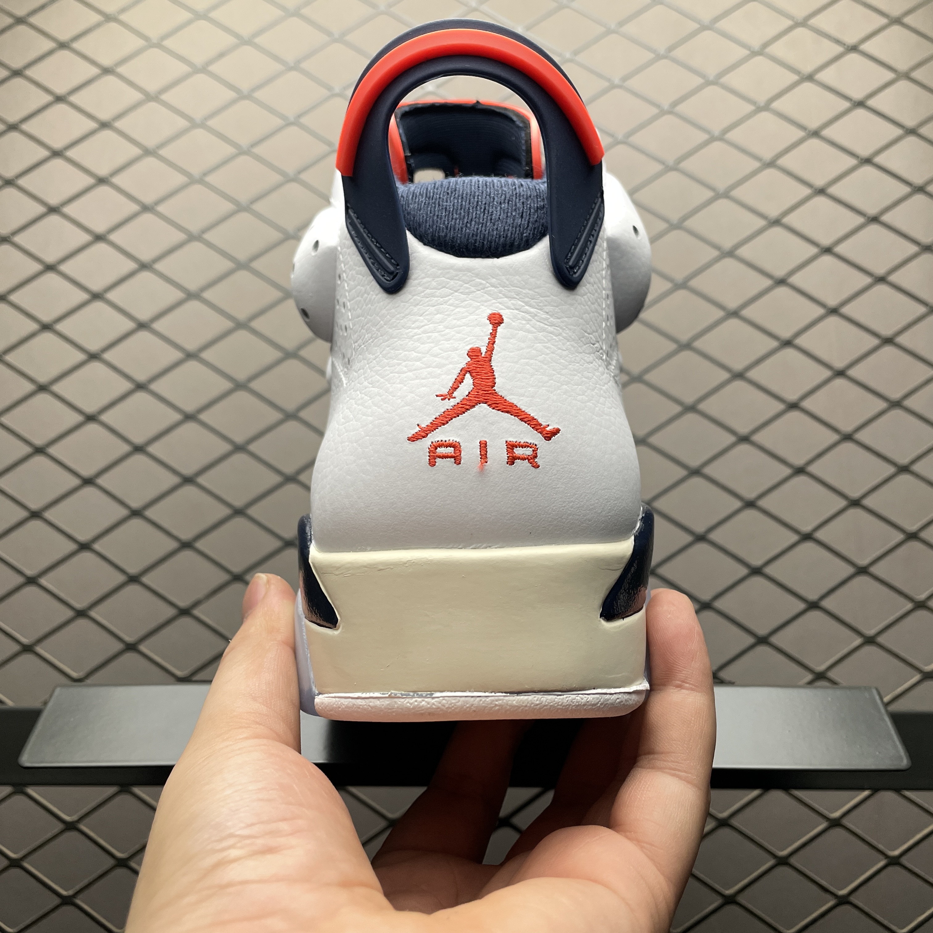 Nike Air Jordan 6 Retro "Tinker"(384664-104）