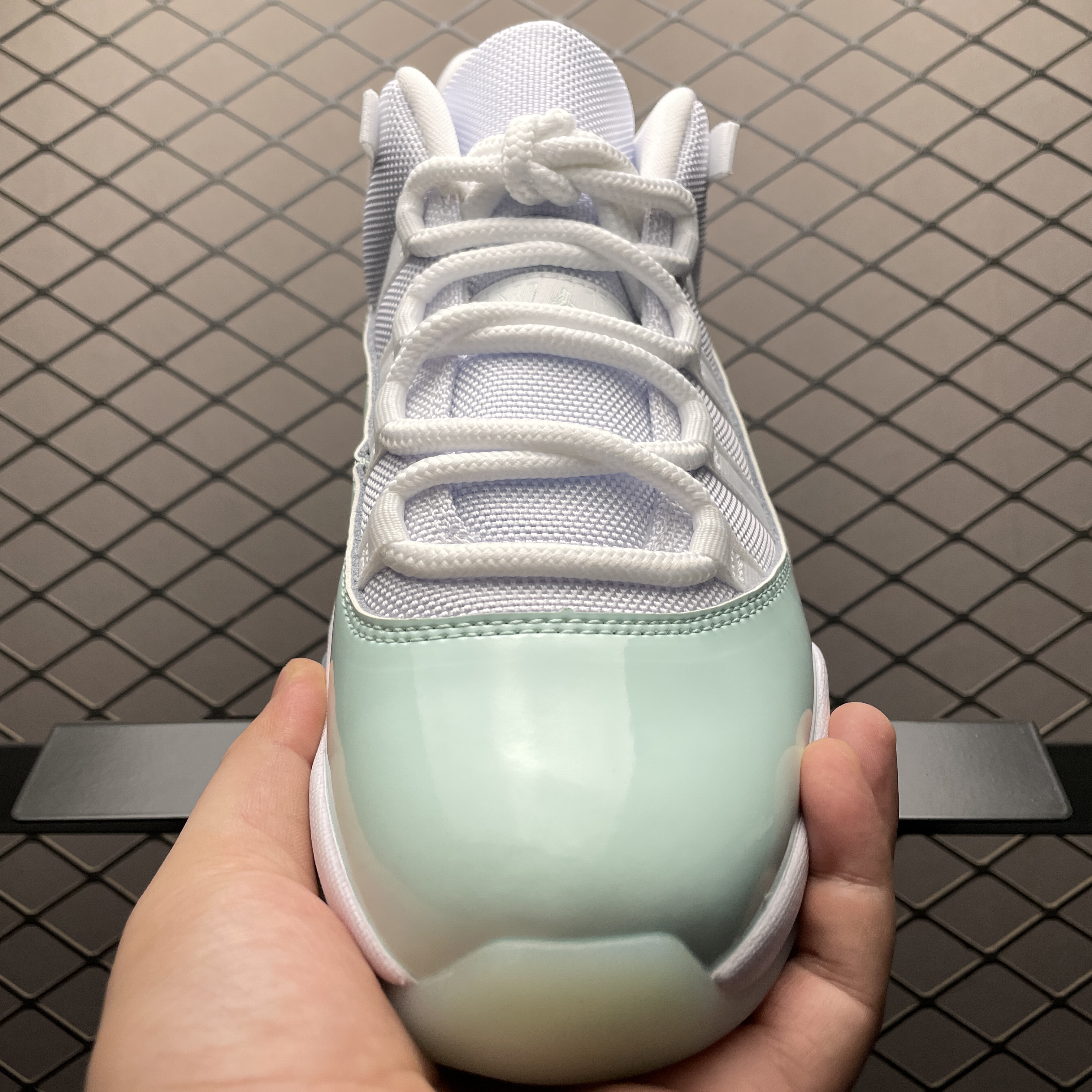 Nike Air Jordan 11 Retro Low "Igloo"  (AH7860-103)