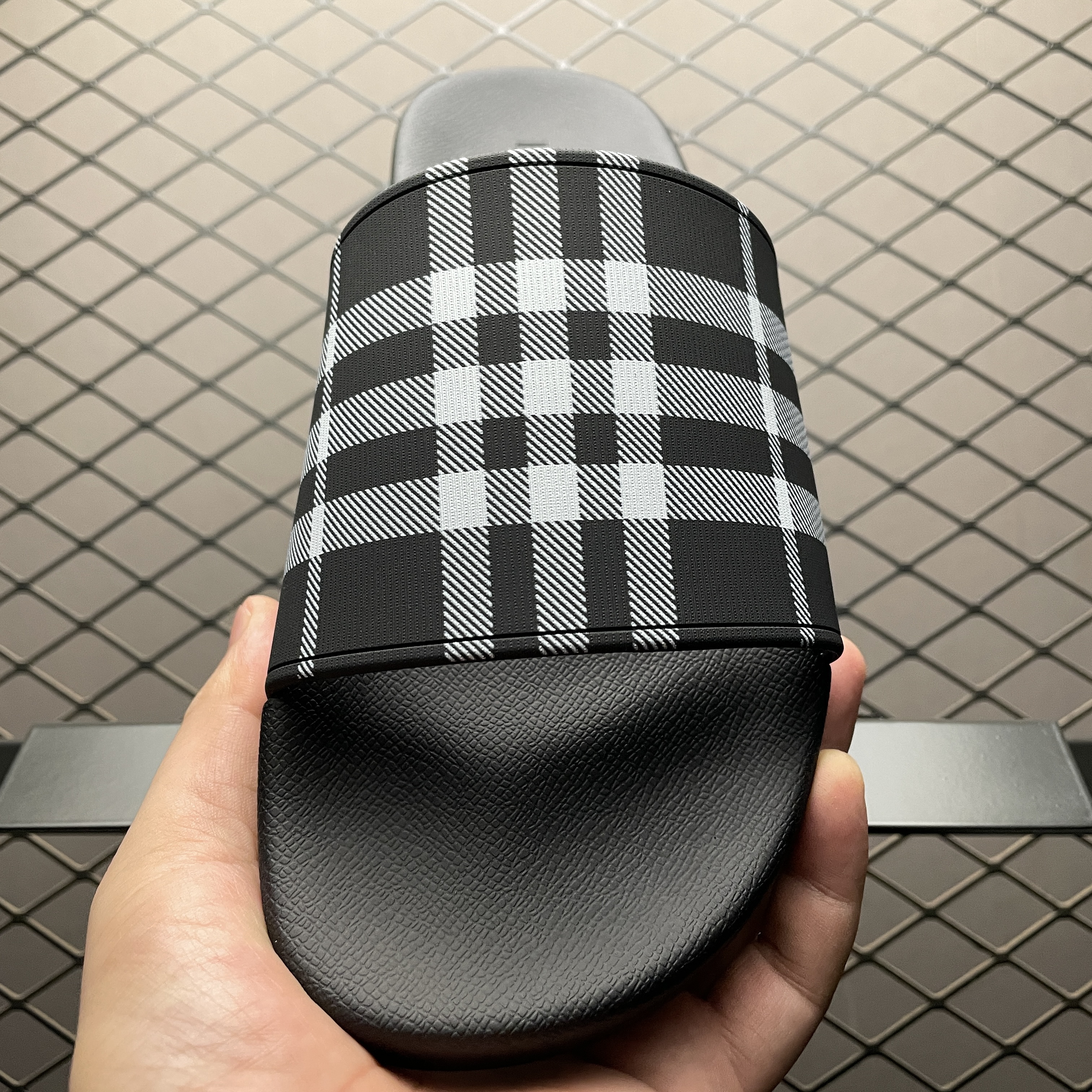 Burberry Check EKD Motif Slide (81075141)