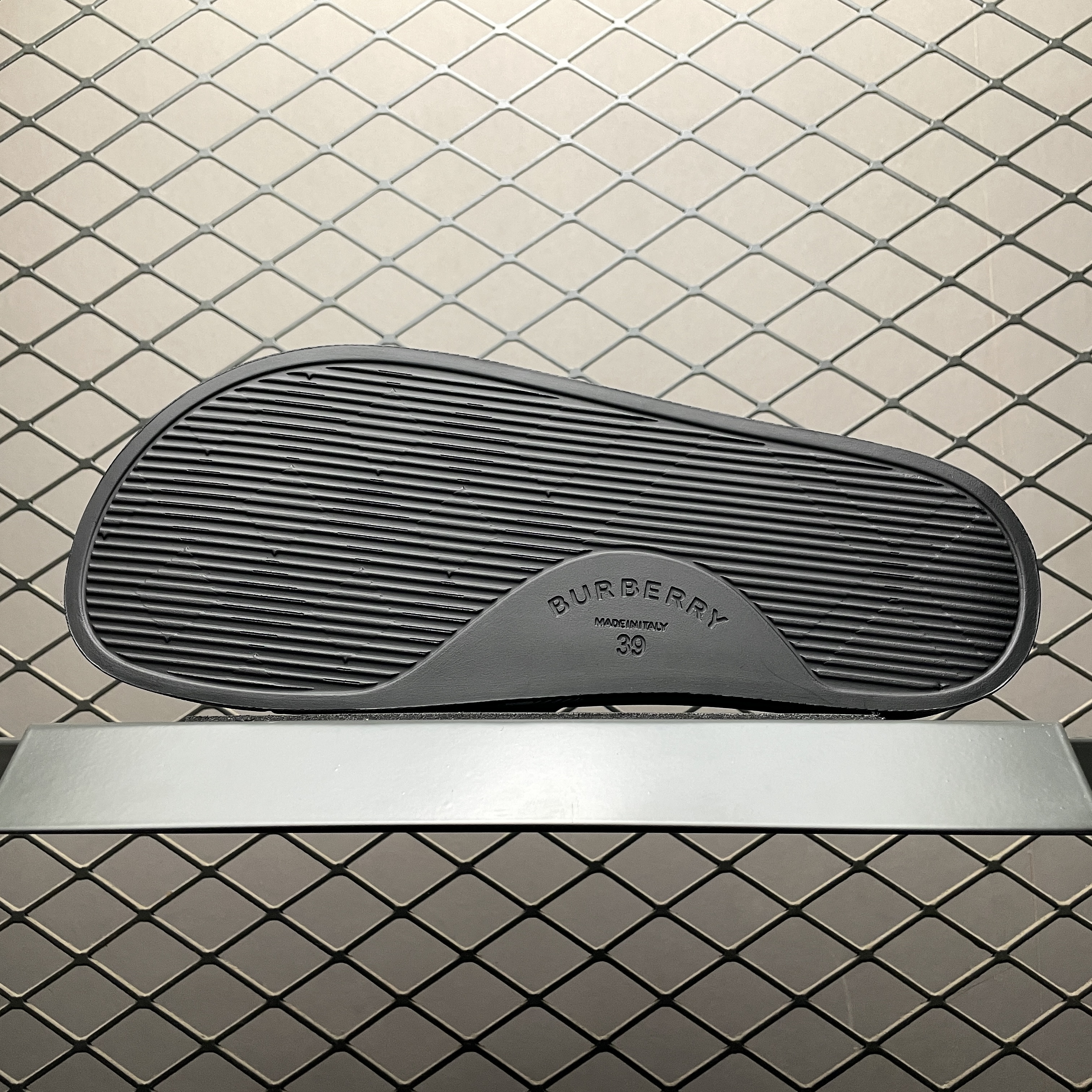 Burberry Check EKD Motif Slide (81075141)