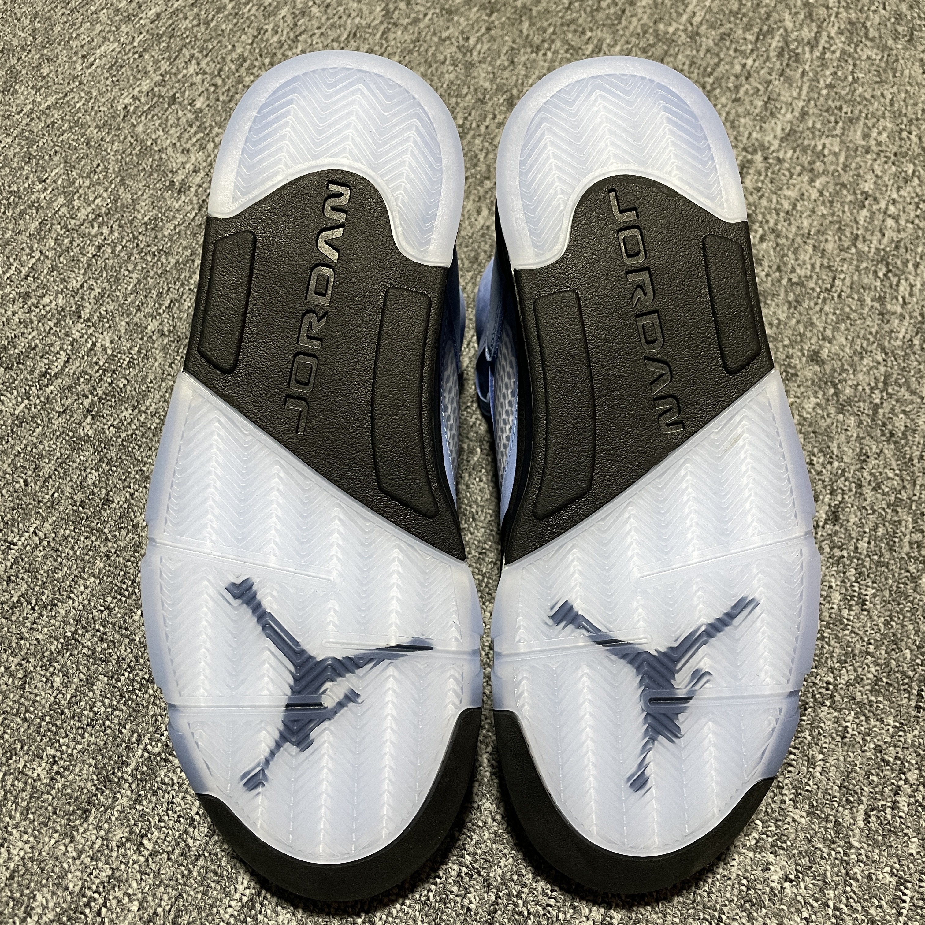 Nike Air Jordan 5 Retro SE "University Blue" (DV1310-401)