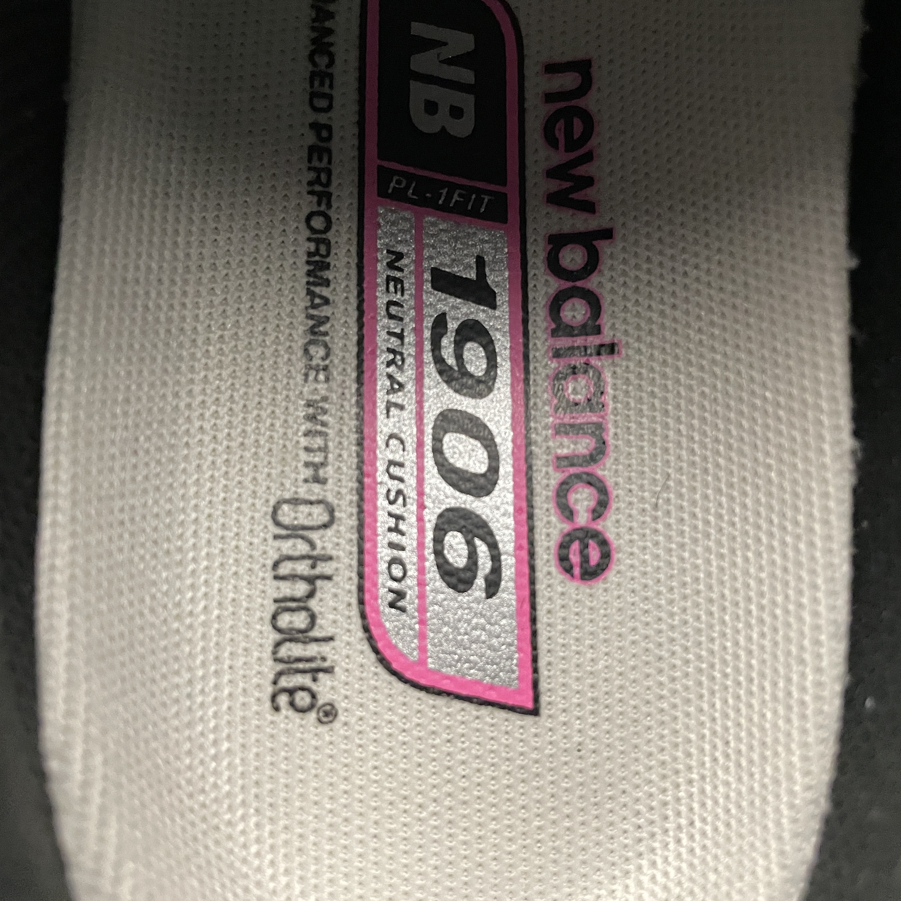 New Balance 1906A "Pink Metallic"(U1906AD）