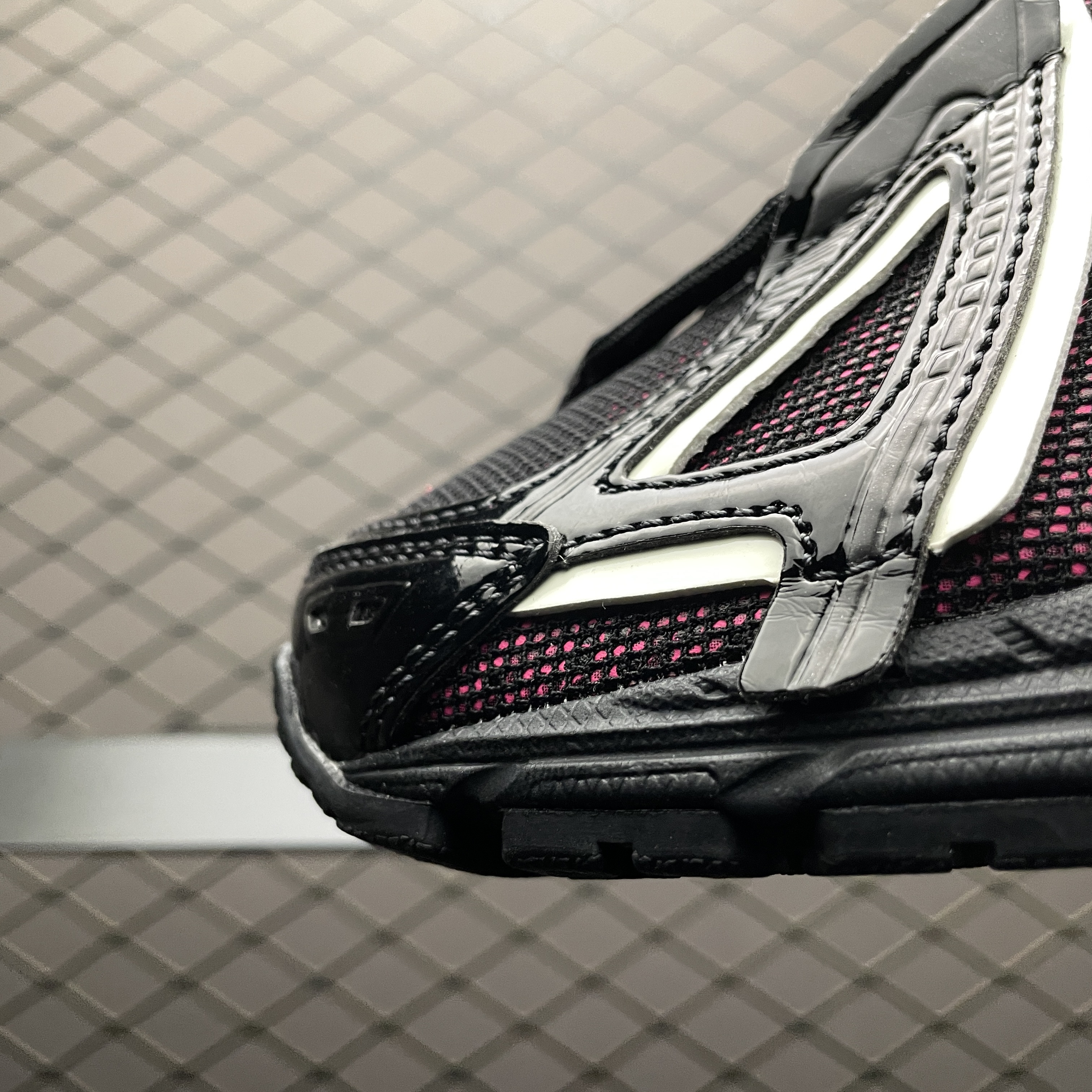 New Balance 1906A "Pink Metallic"(U1906AD）