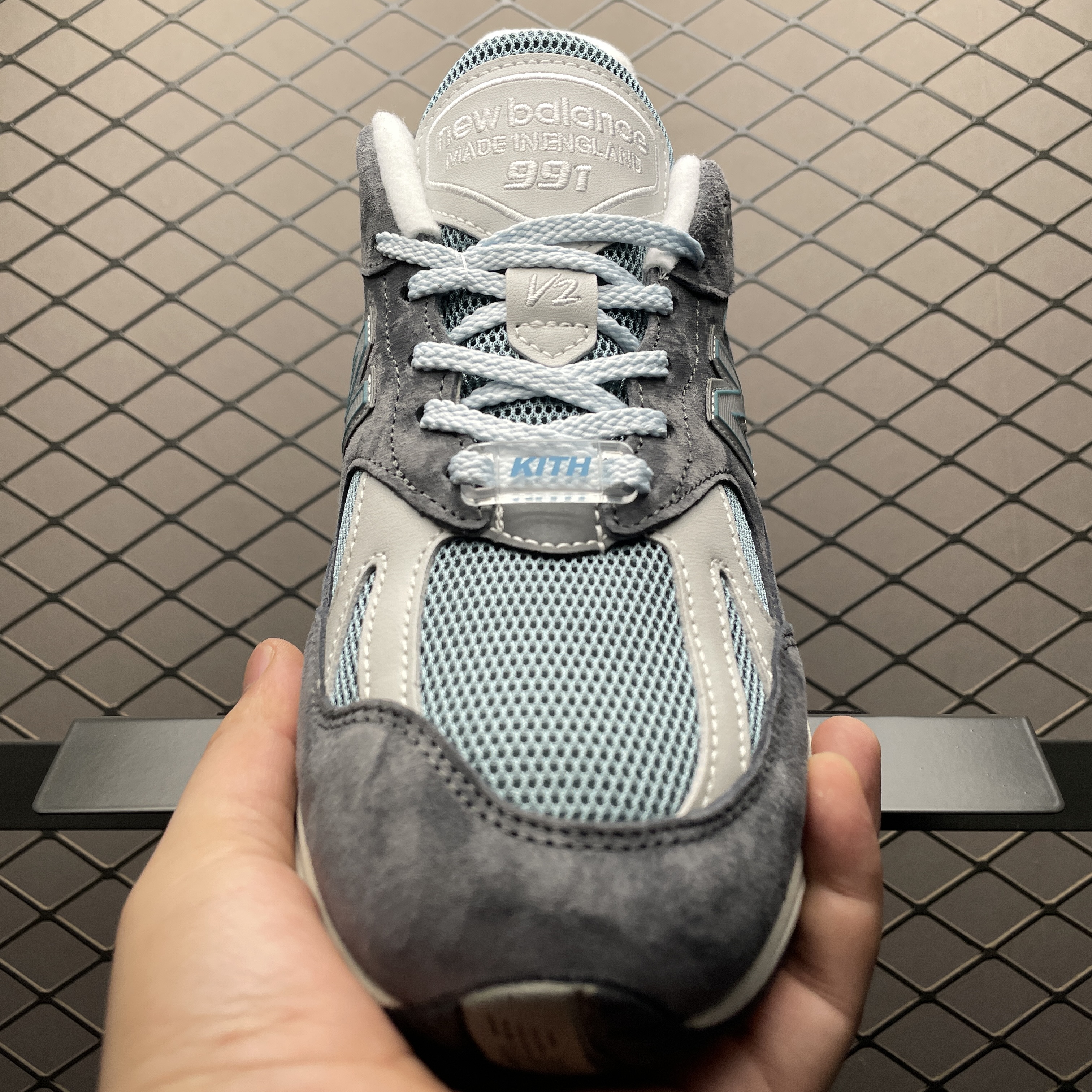 KITH × New Balance 991V2 "Asphalt/Lead/Oyster Mushroom"(U991KH2)