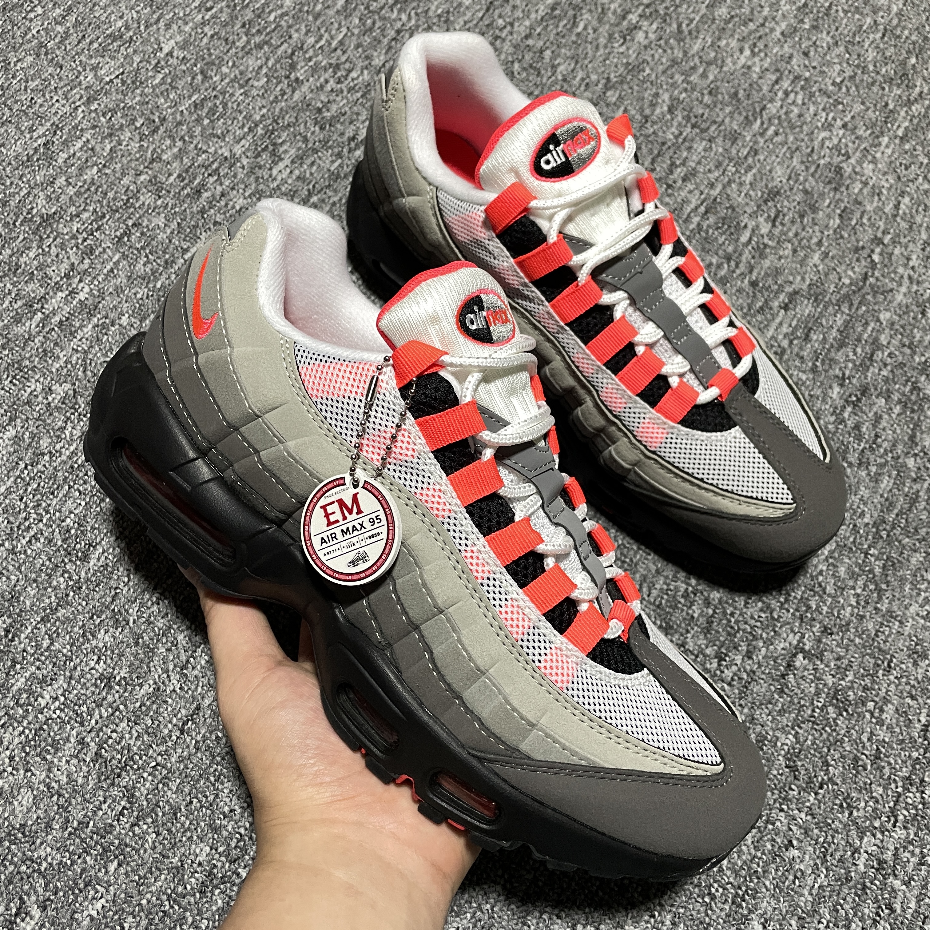 Nike Air Max 95 OG "White/Solar Red" (AT2865-100)