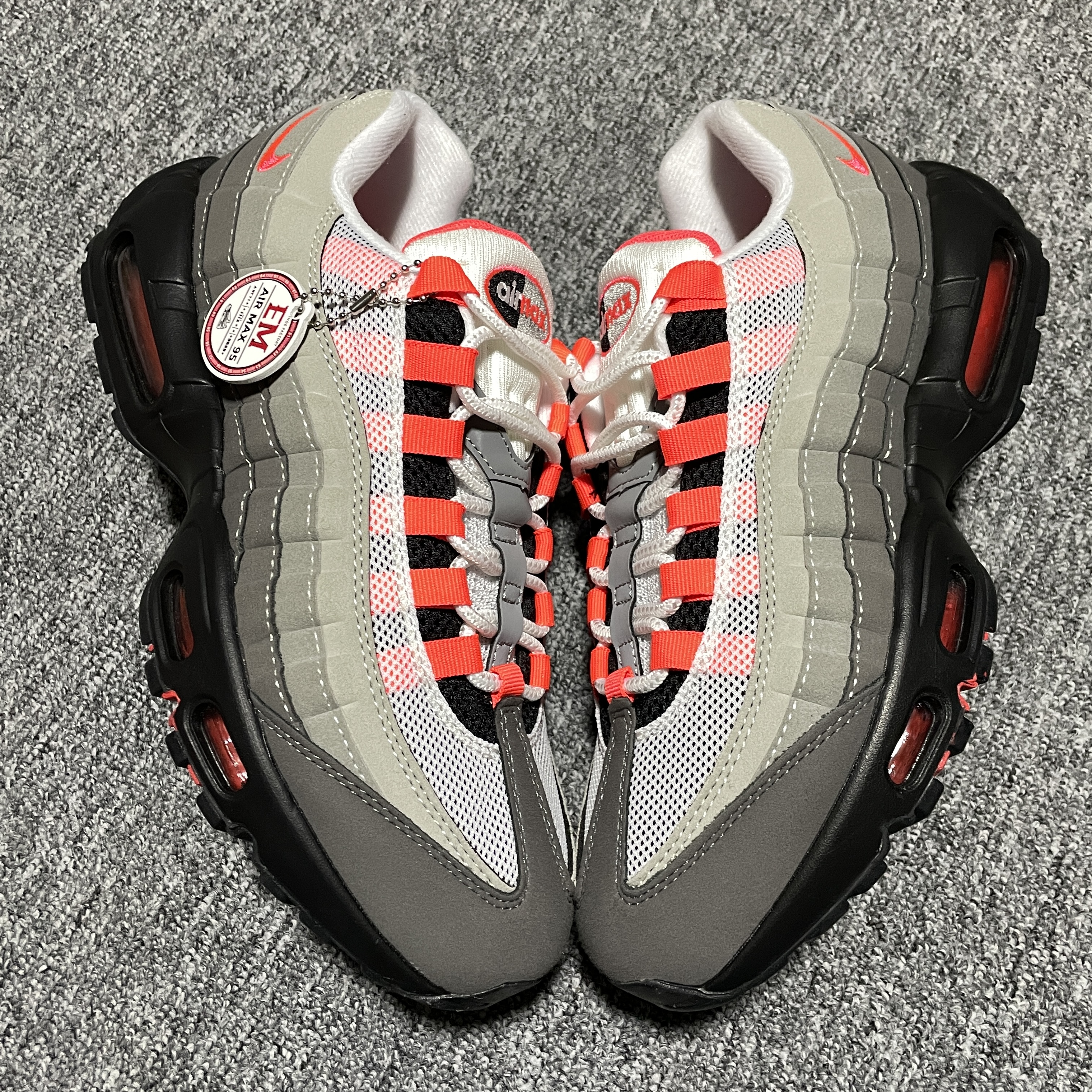 Nike Air Max 95 OG "White/Solar Red" (AT2865-100)