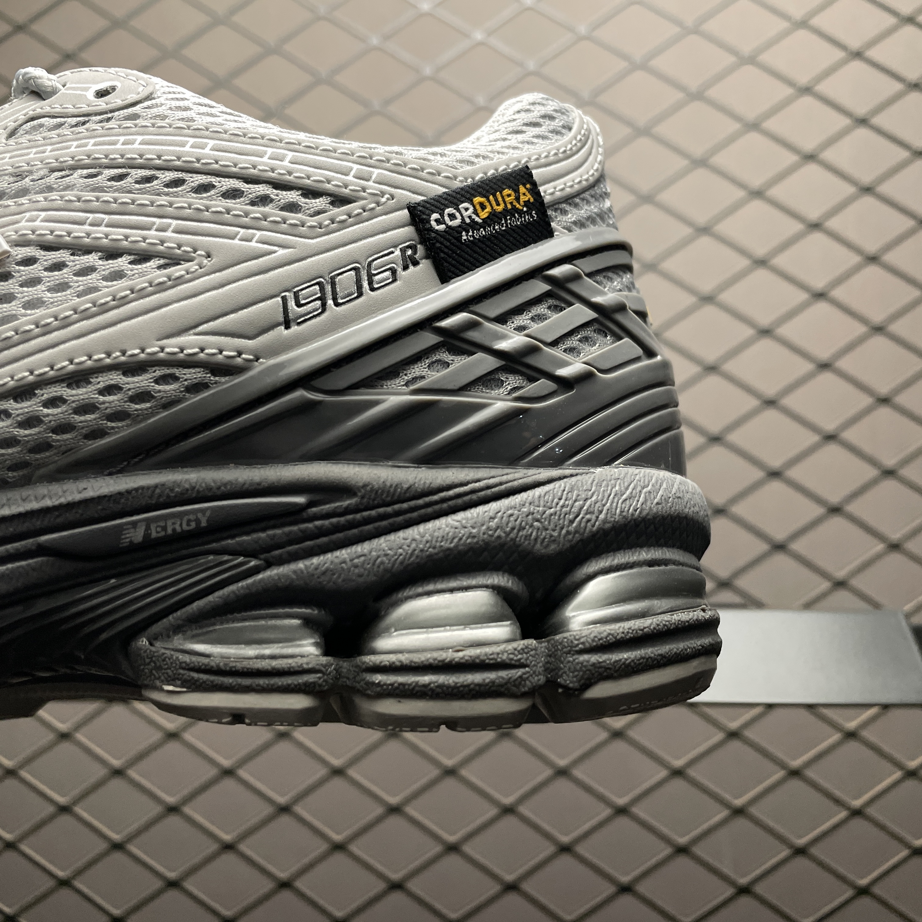 New Balance 1906R Cordura "Grey/Black" (U1906ROA）