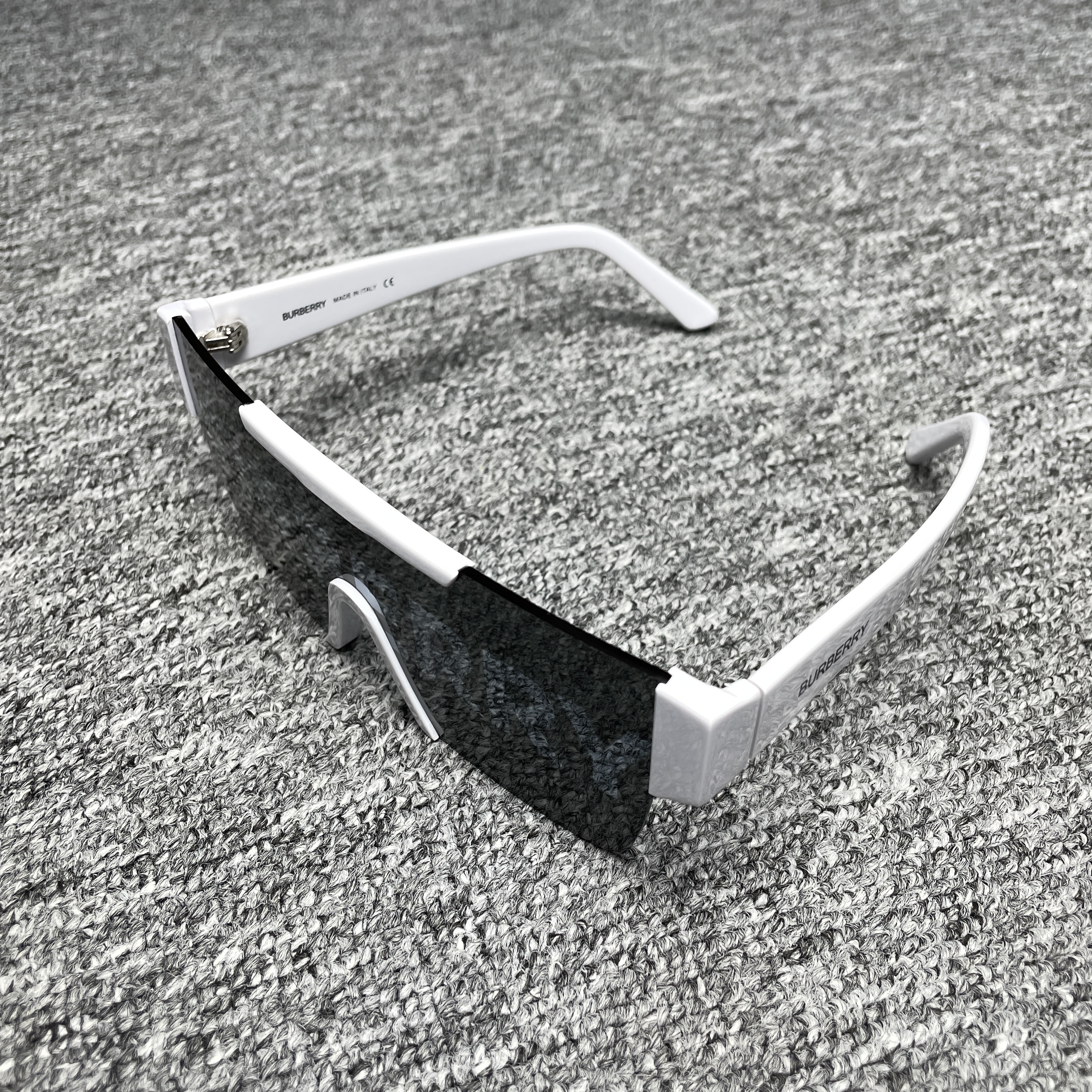 Burberry Eyewear BE4291 sunglasses(BE4291)