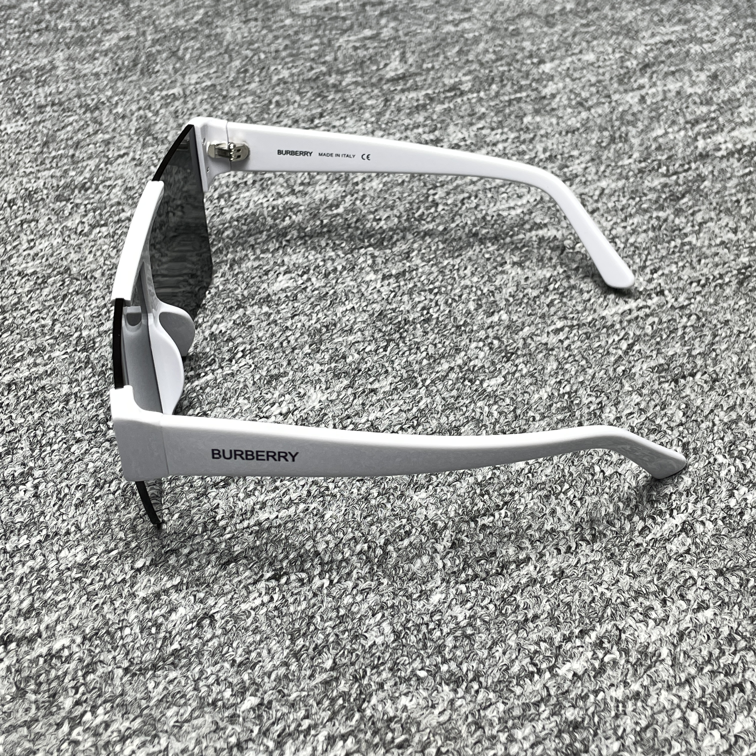 Burberry Eyewear BE4291 sunglasses(BE4291)