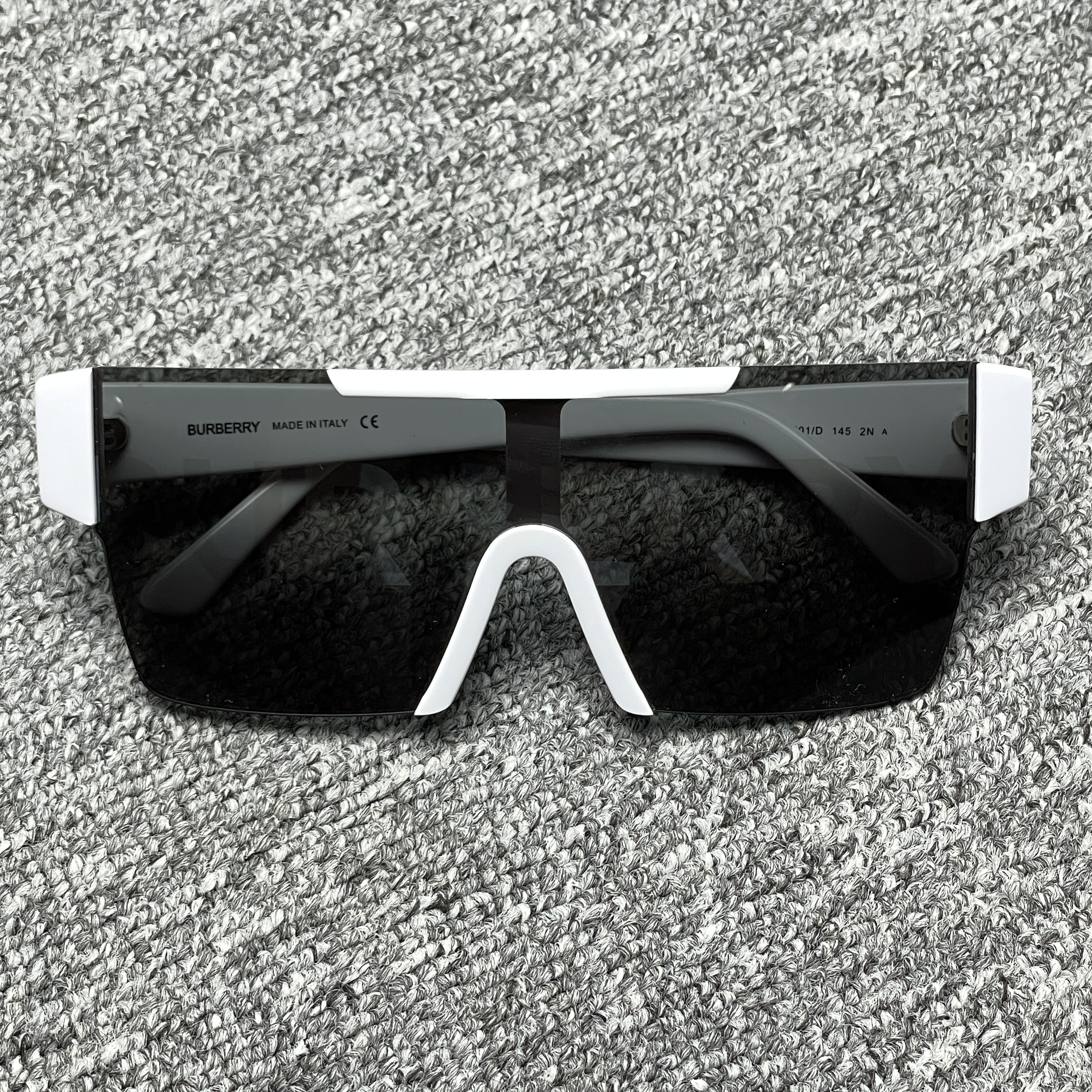 Burberry Eyewear BE4291 sunglasses(BE4291)