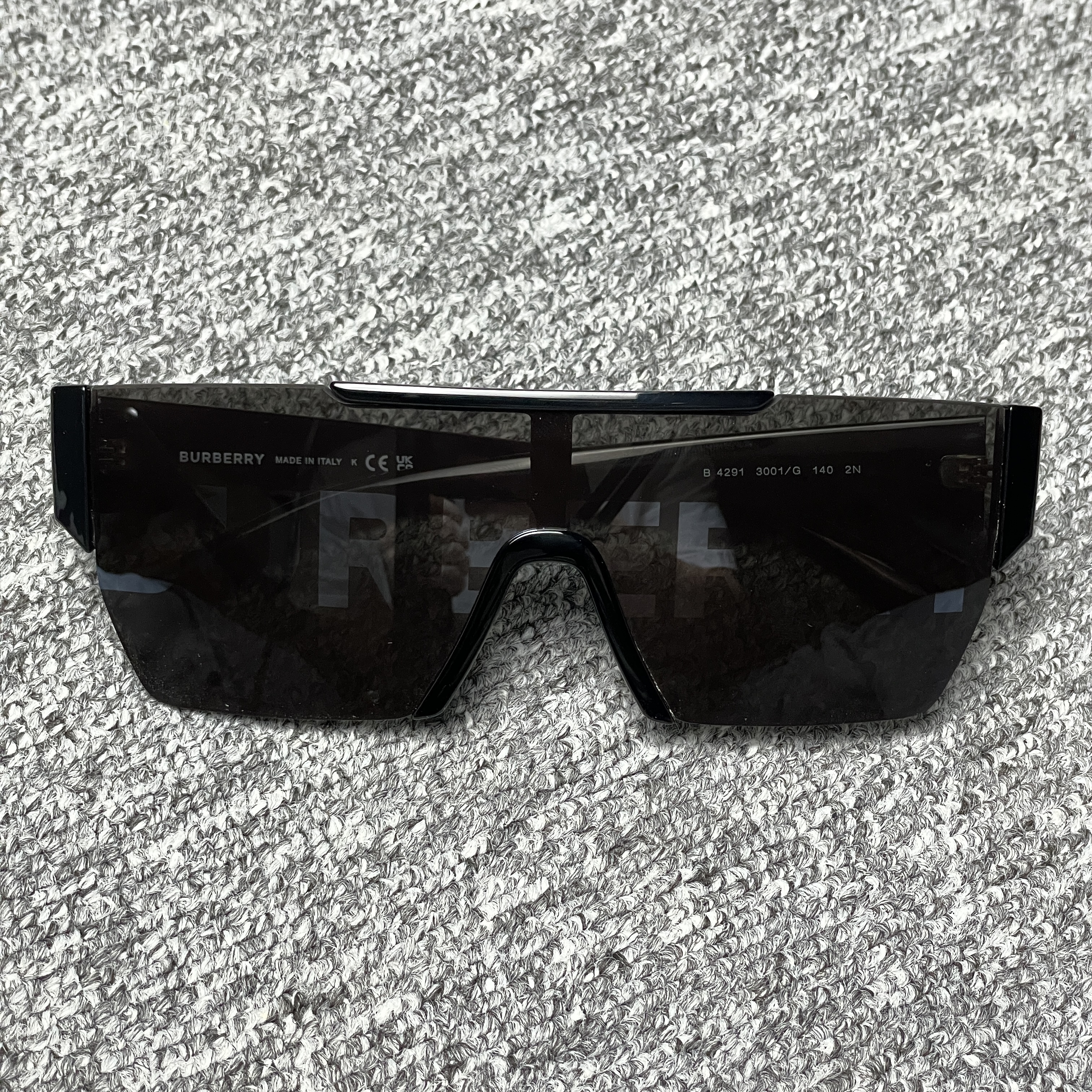 Burberry Eyewear BE4291 sunglasses(BE4291)