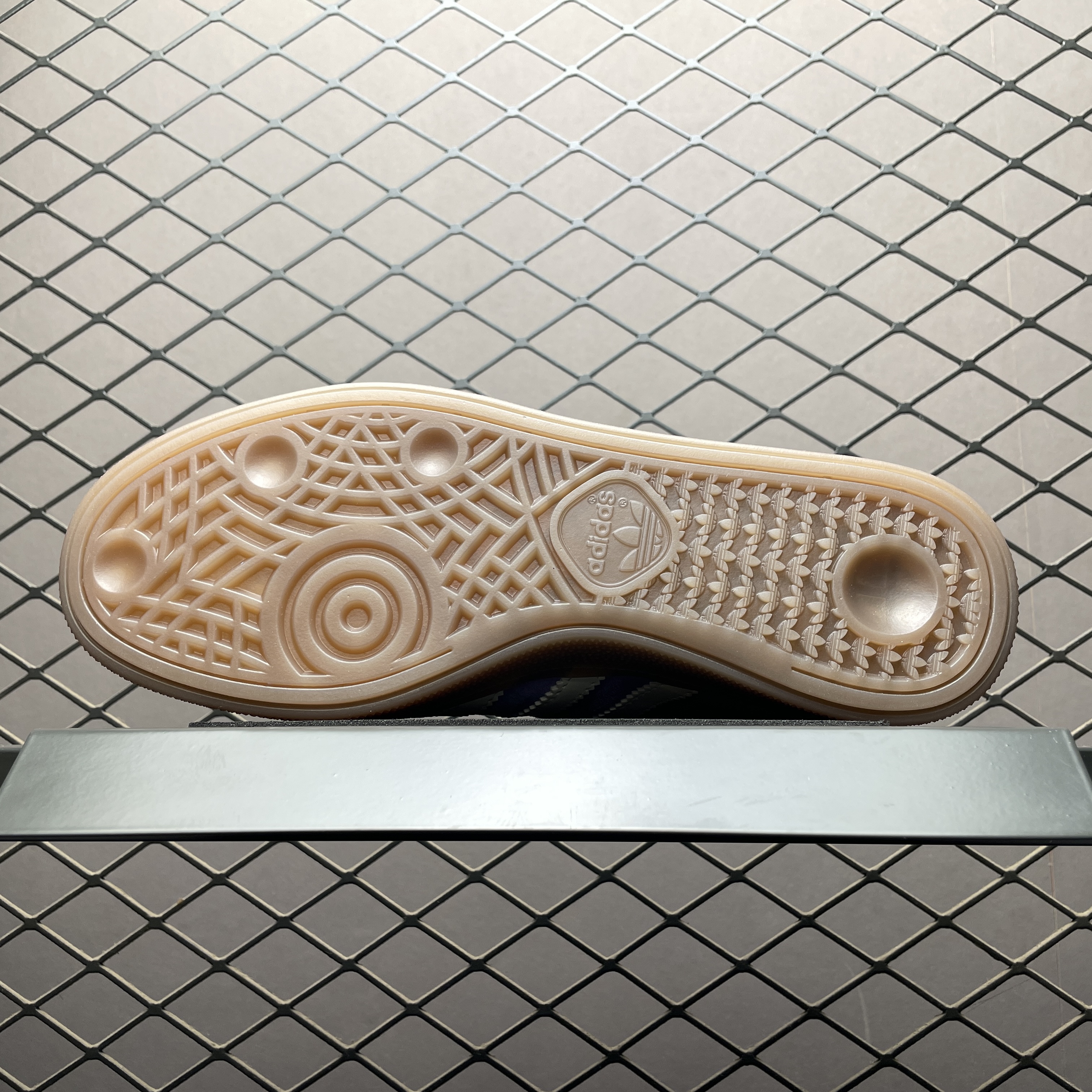 adidas Originals Handball Spezial "Magic Lilac/Off White/Gum"（KI5935）