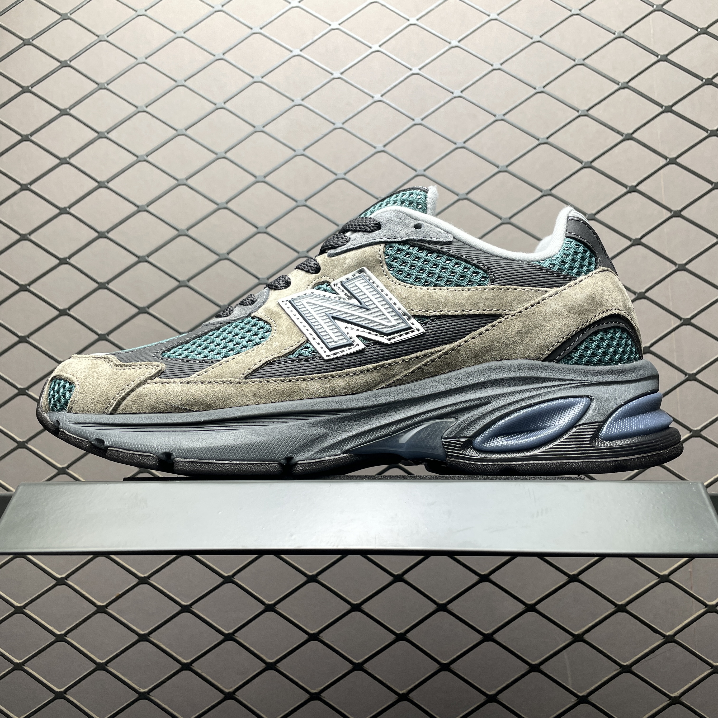 New Balance Sneakers U2010AGY BROWN Shoes (U2010AGY)