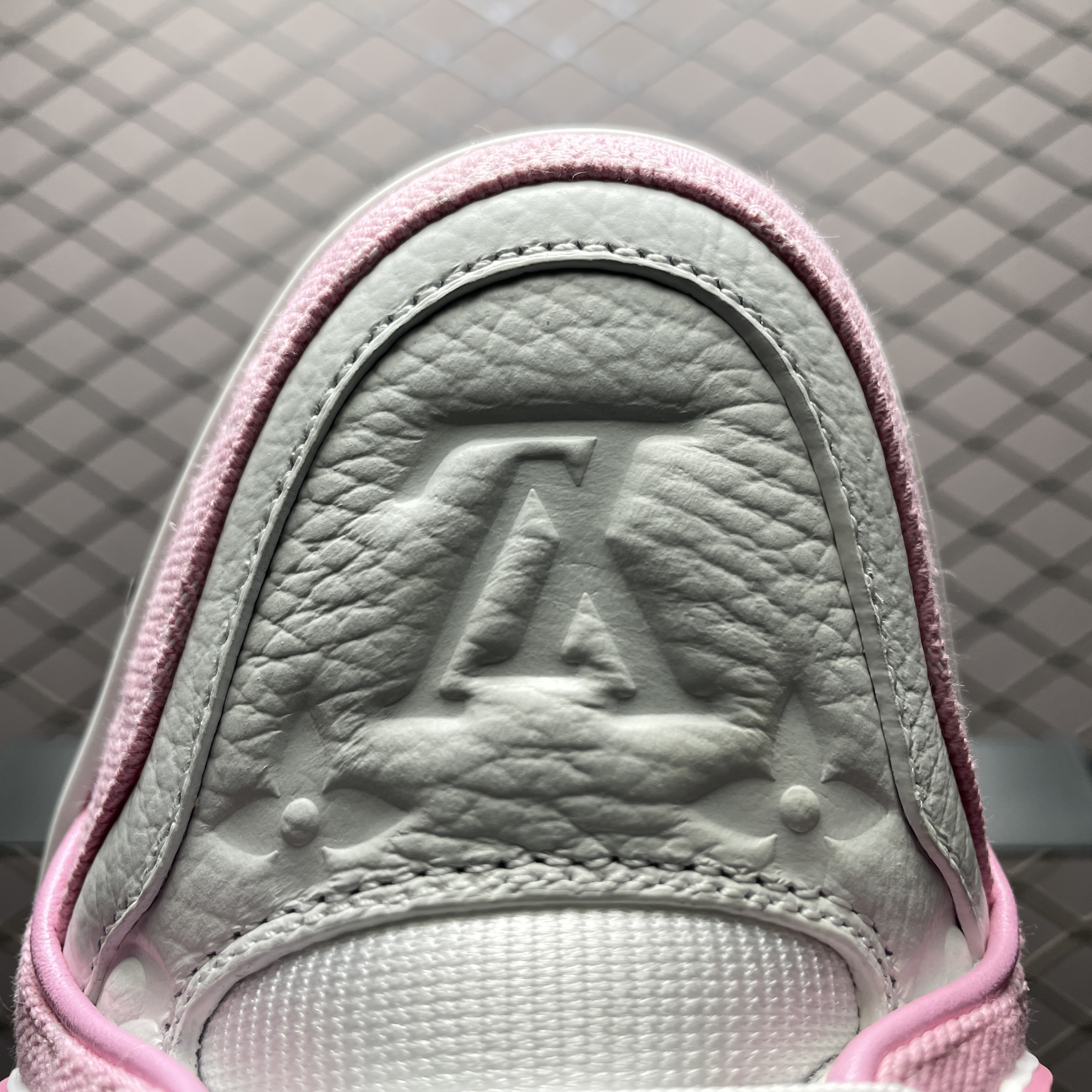Louis Vuitton LV Trainer Sneaker（1AIKOQ）