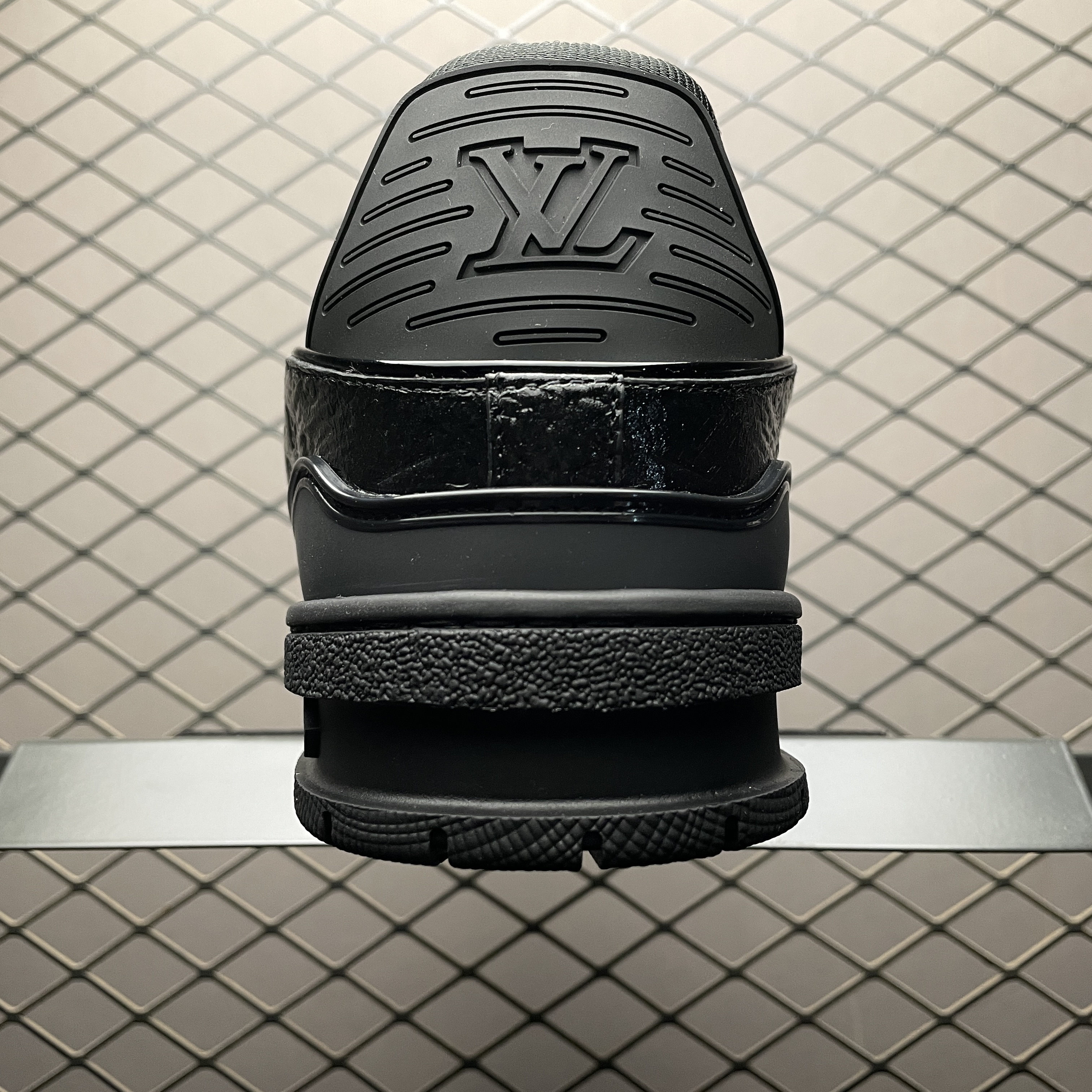 Louis Vuitton LV Trainer Sneaker（1AHTA3)