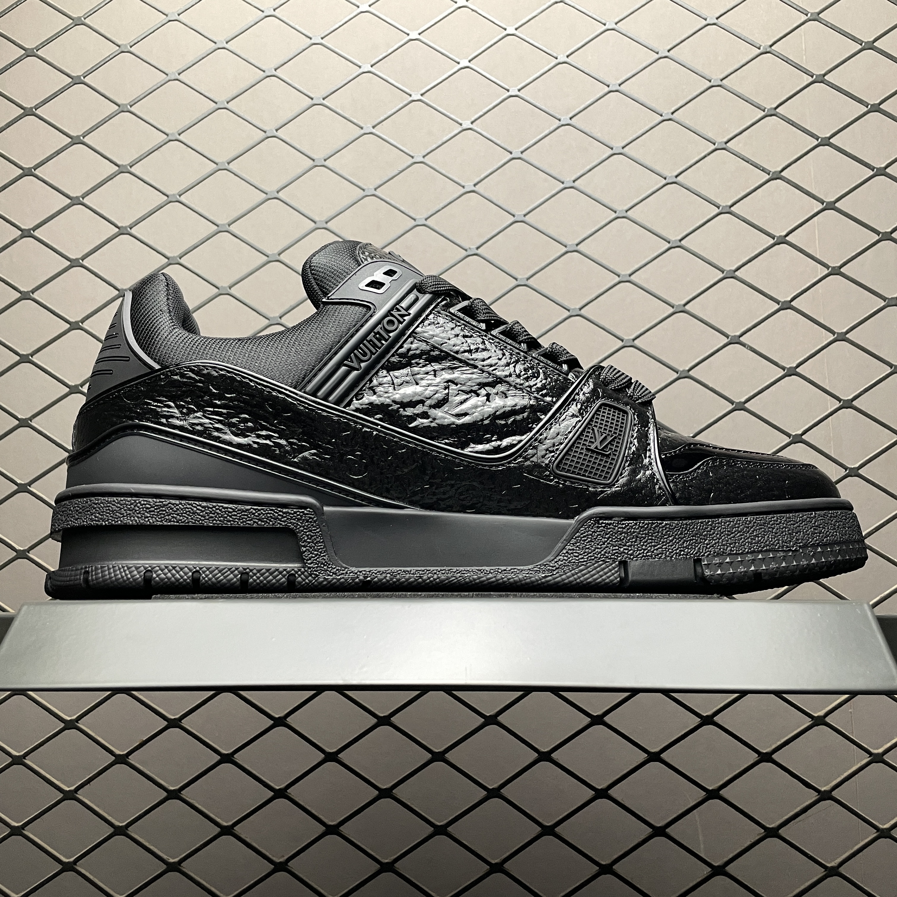 Louis Vuitton LV Trainer Sneaker（1AHTA3)