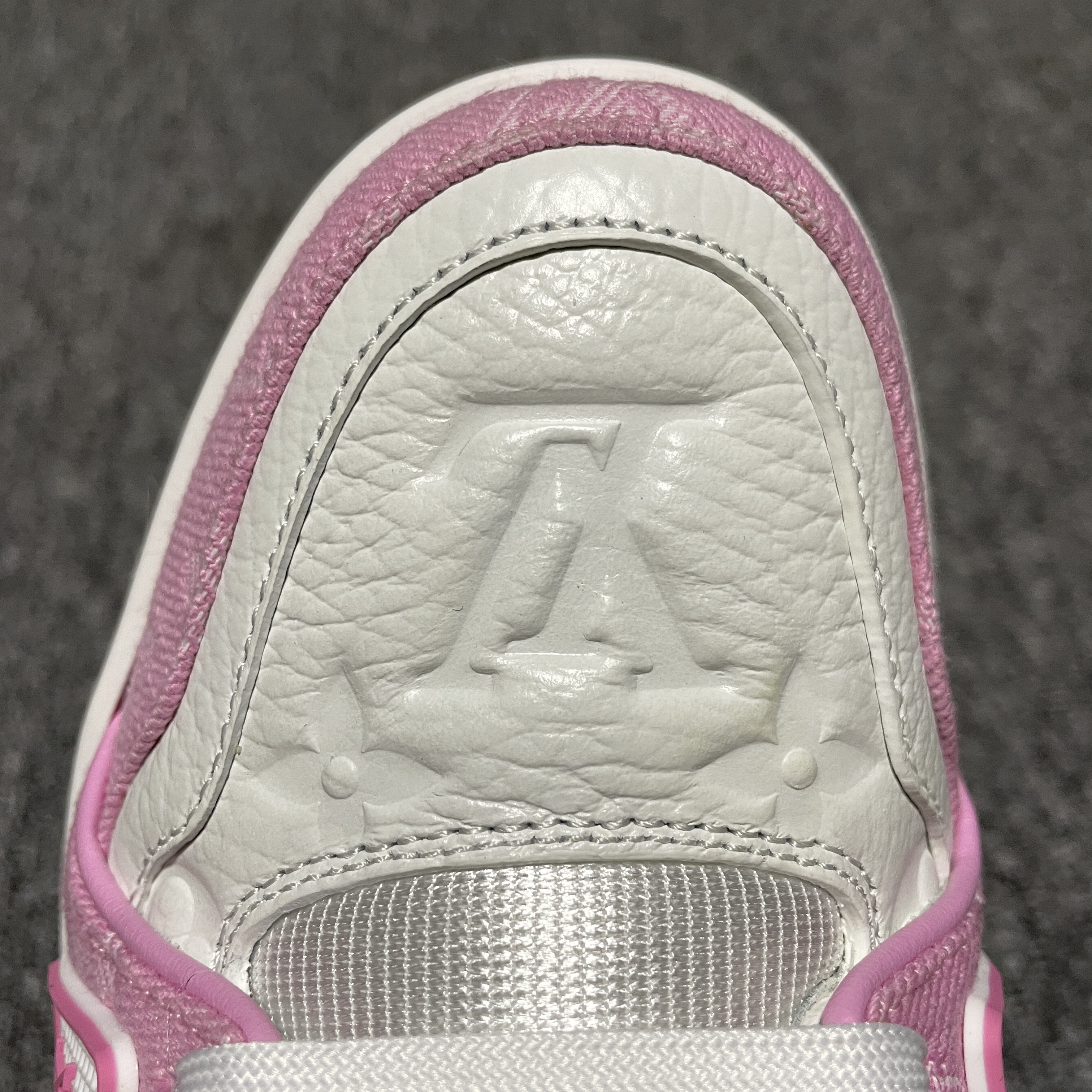 Louis Vuitton LV Trainer Sneaker（1AIKOQ）