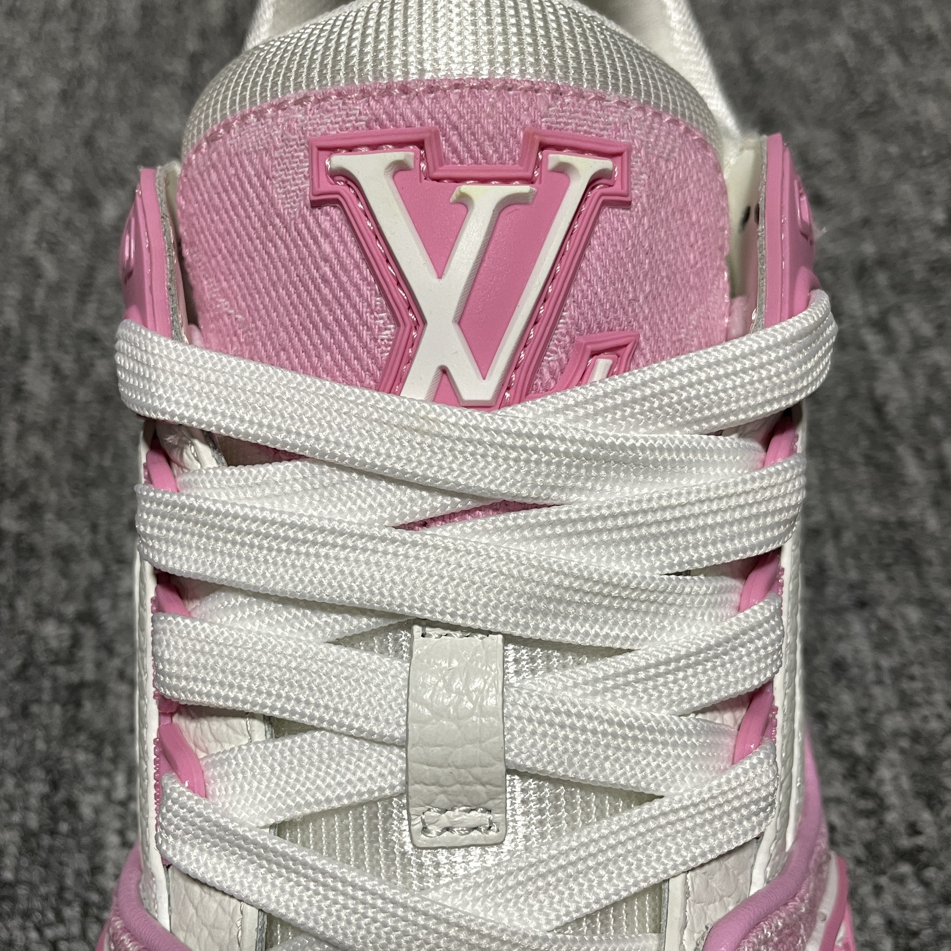 Louis Vuitton LV Trainer Sneaker（1AIKOQ）