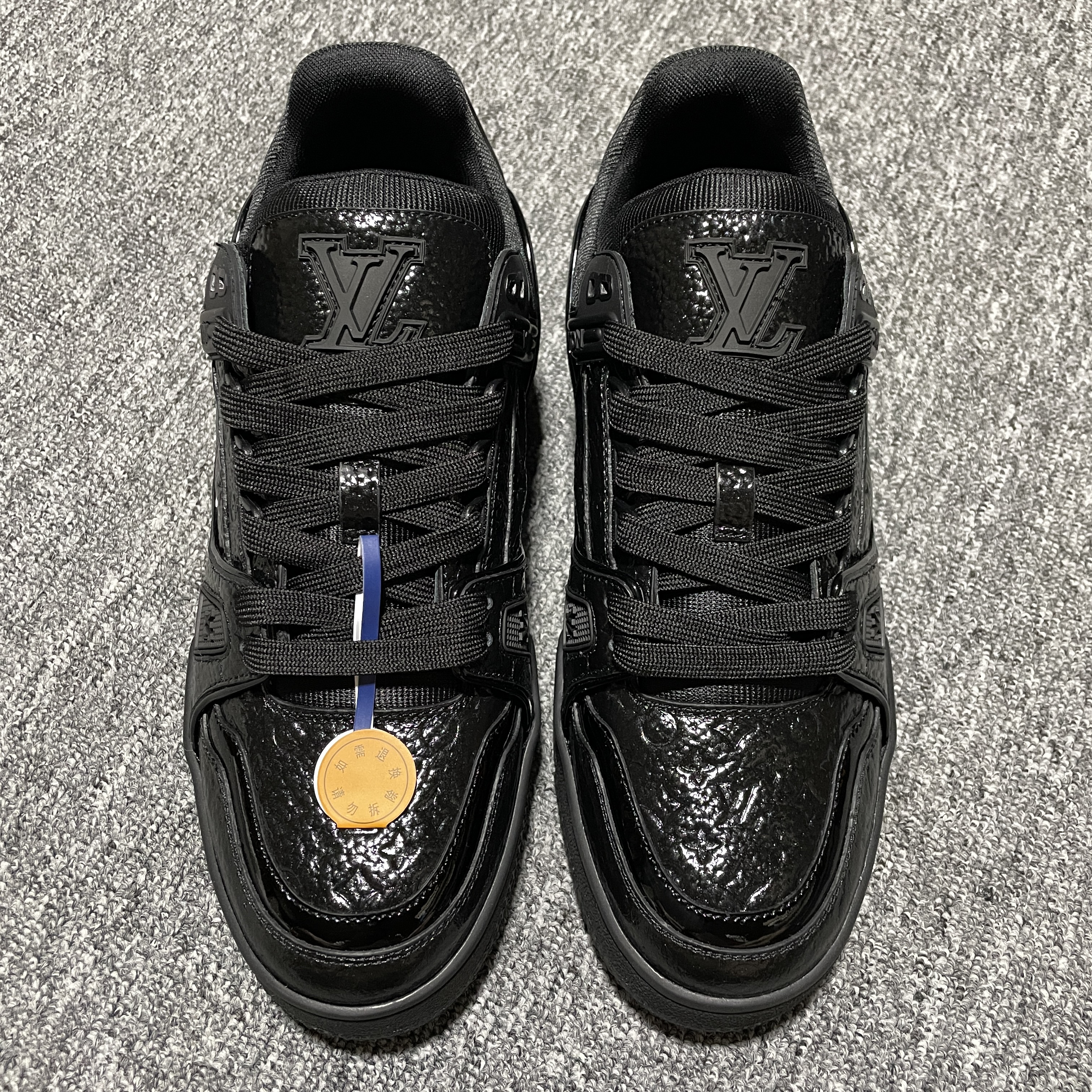 Louis Vuitton LV Trainer Sneaker（1AHTA3)