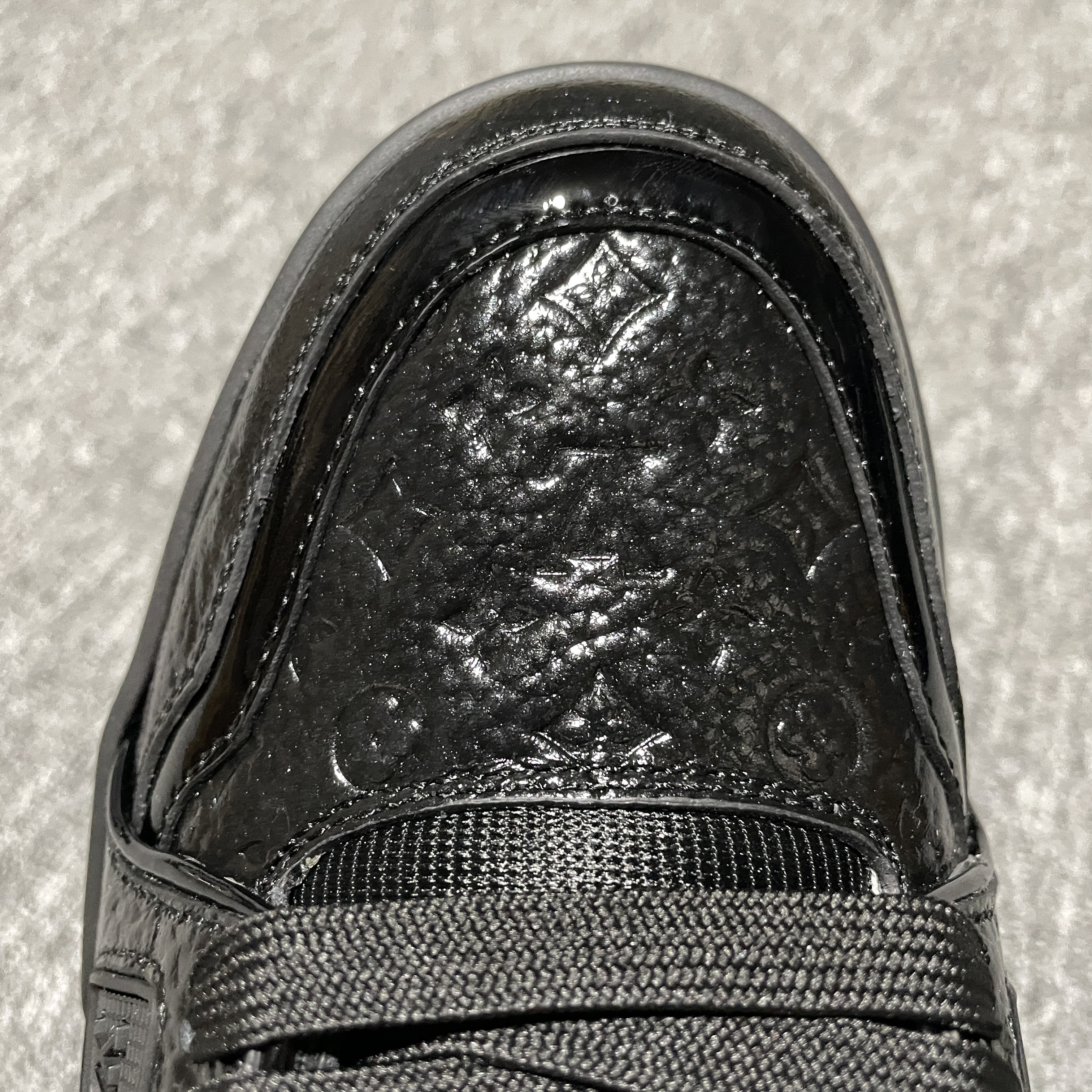 Louis Vuitton LV Trainer Sneaker（1AHTA3)