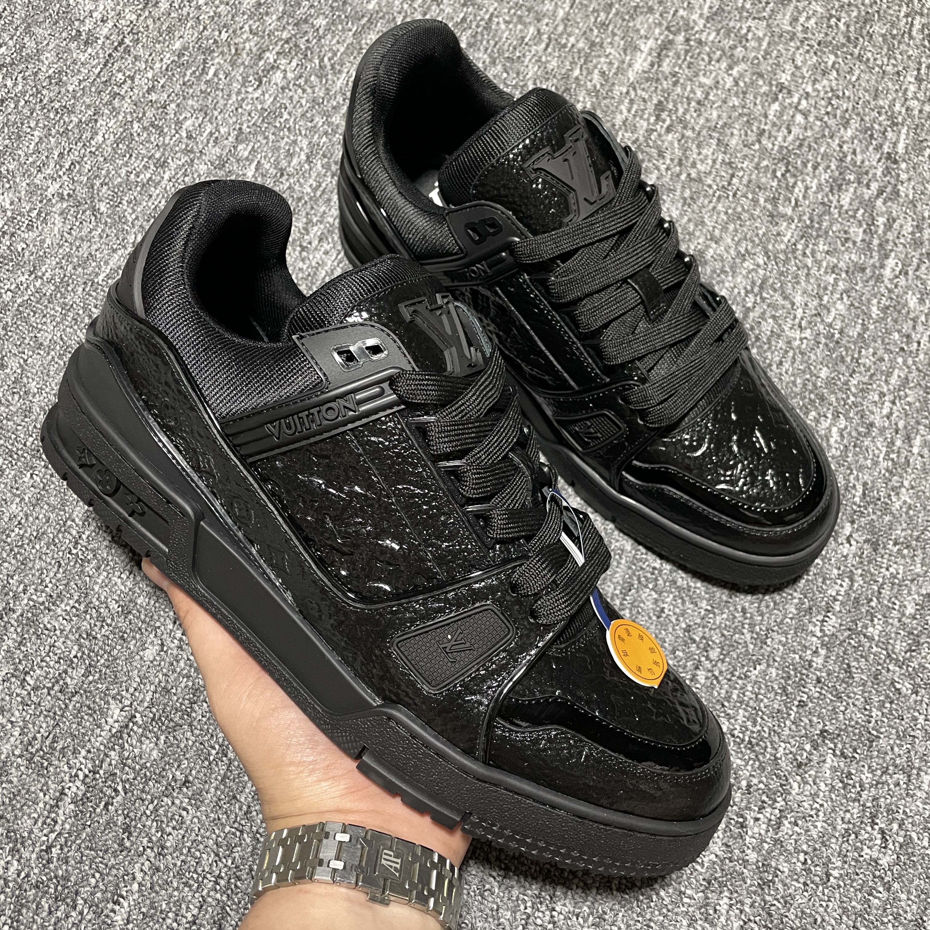 Louis Vuitton LV Trainer Sneaker（1AHTA3)