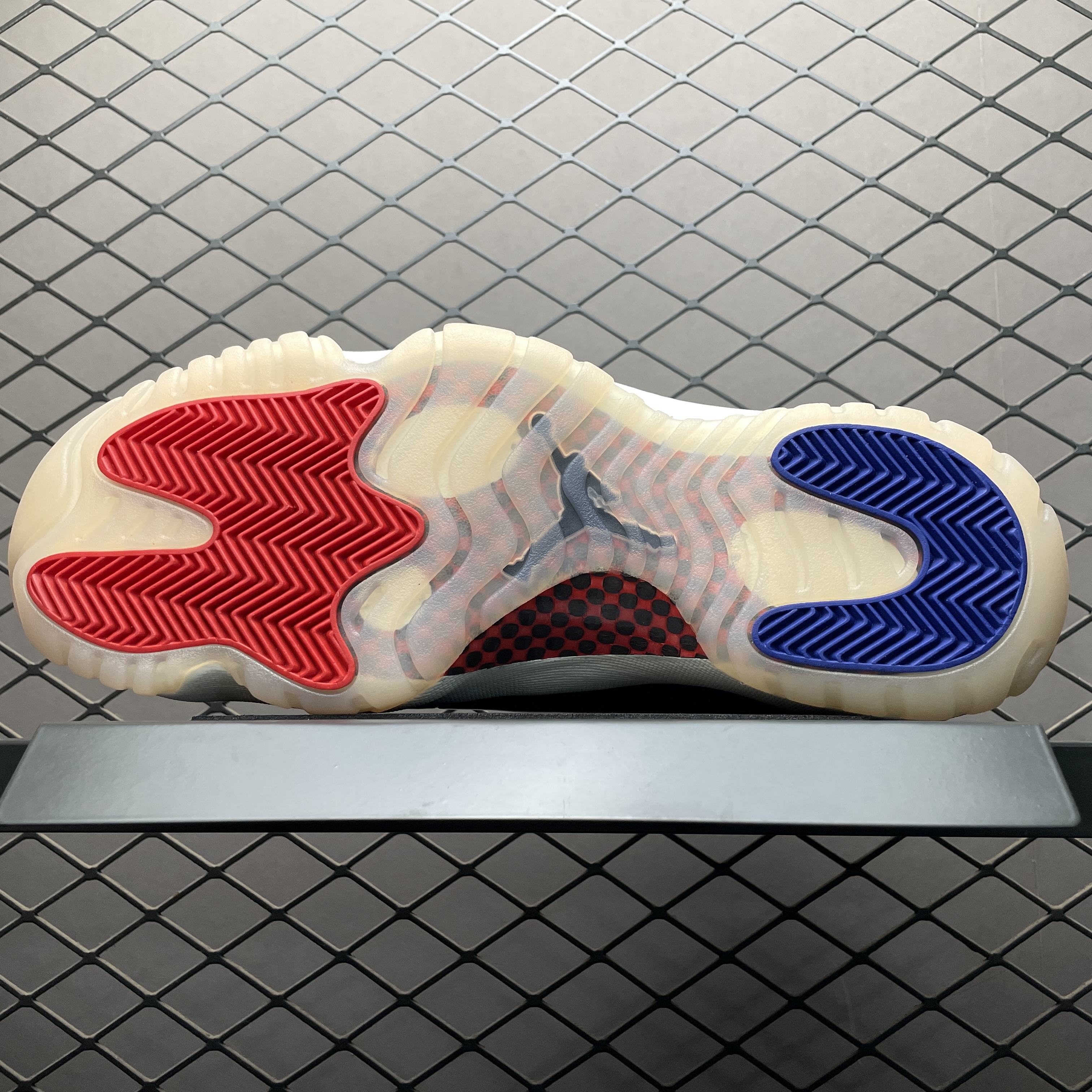 Nike Air Jordan 11 "Rare Air"（ IH0296-400）