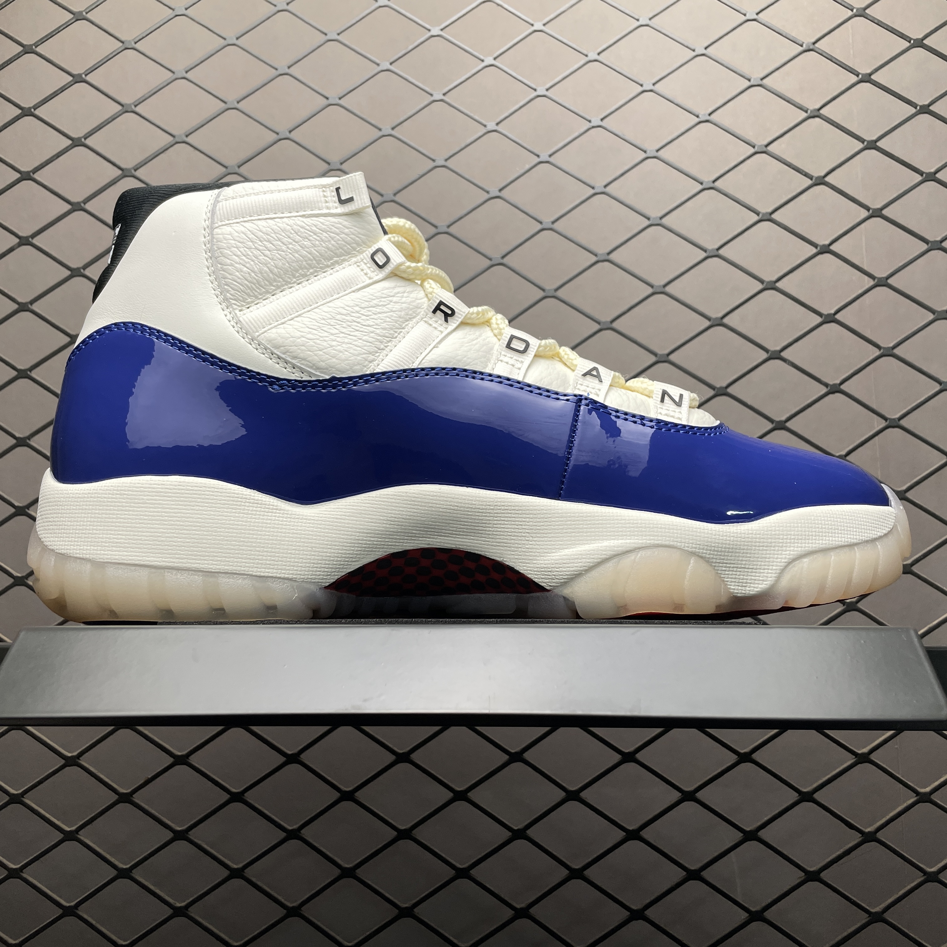 Nike Air Jordan 11 "Rare Air"（ IH0296-400）