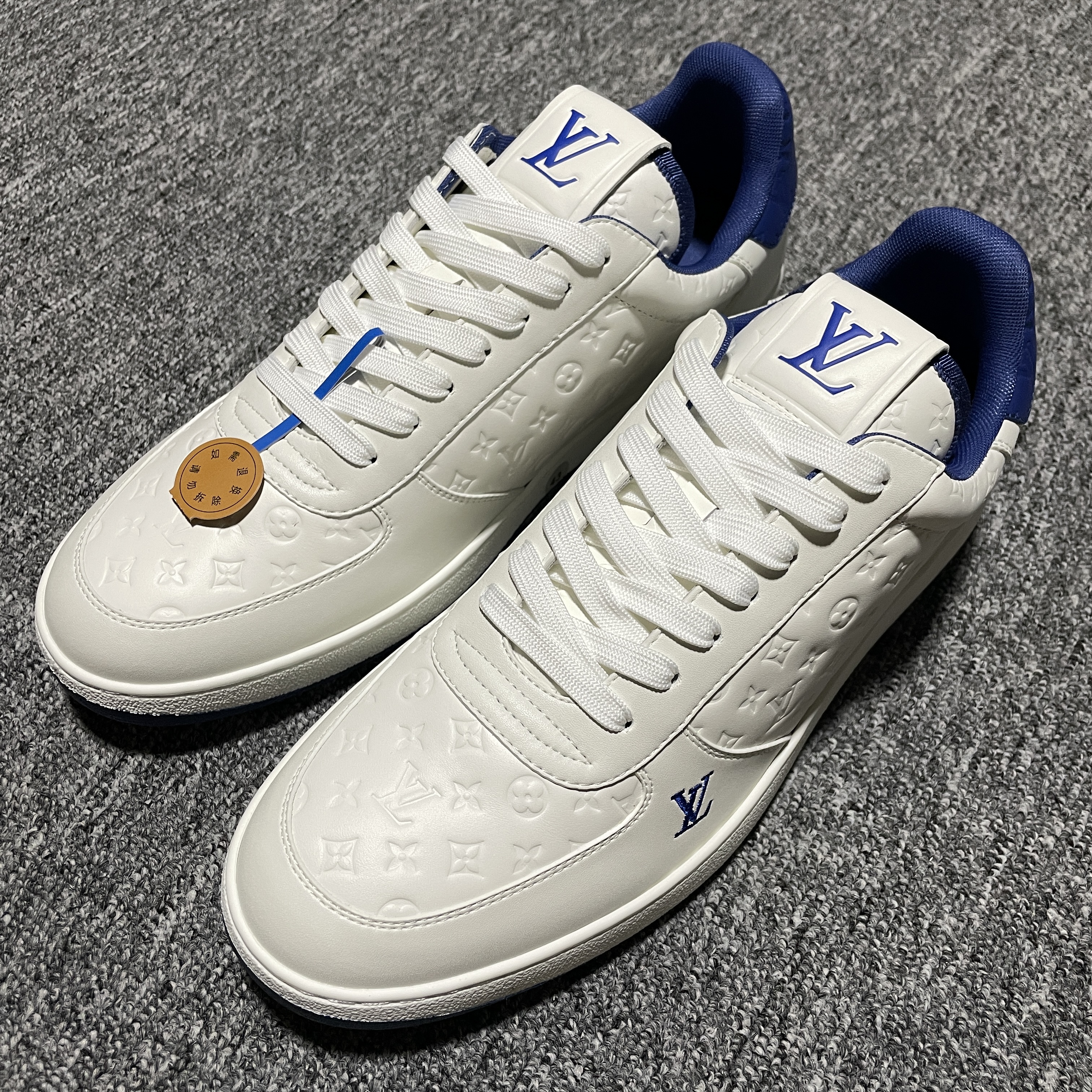 LOUIS VUITTON Rivoli Sneaker - Shoes (1ADGOR)