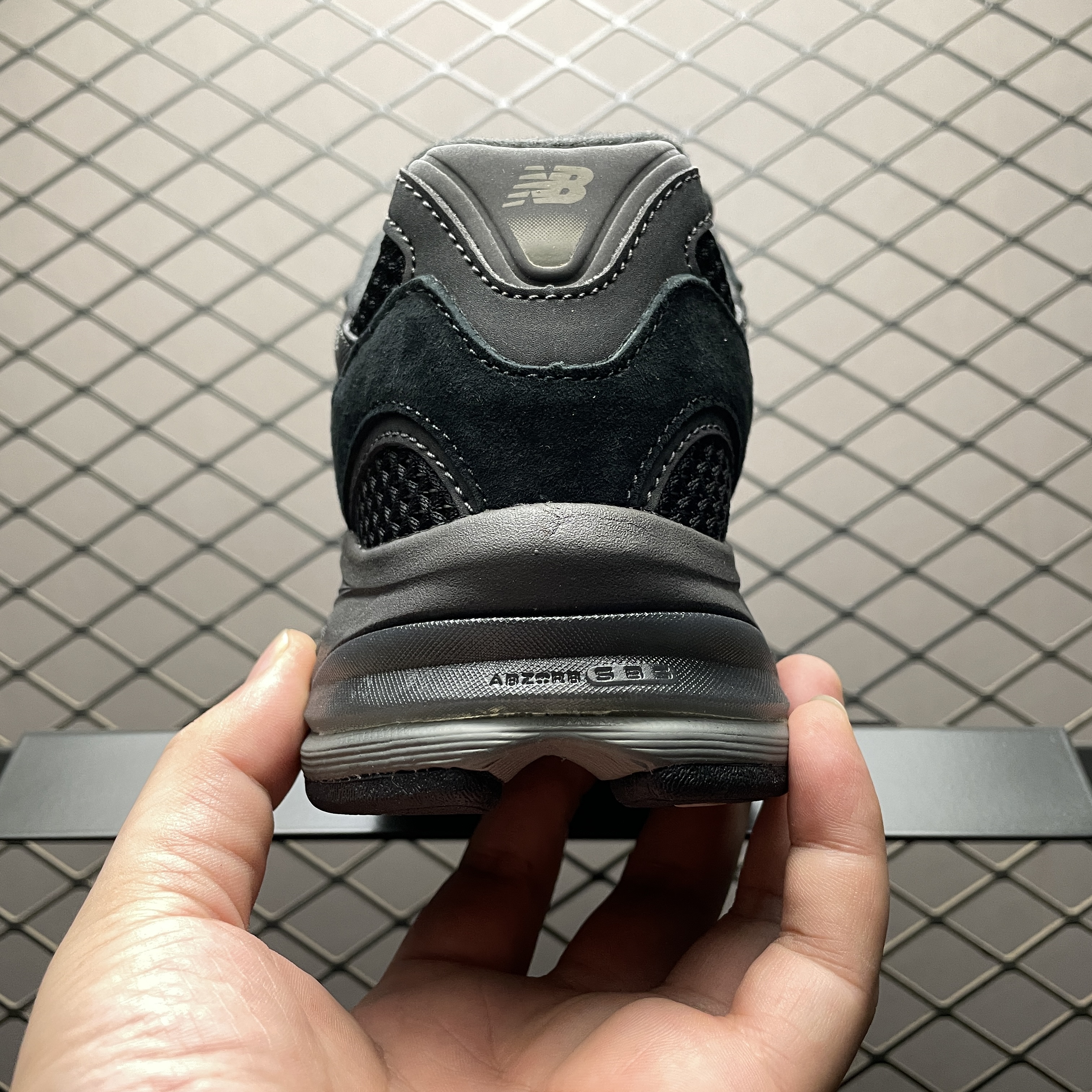 New Balance 2010 "Black/Brown" (U2010TTB）