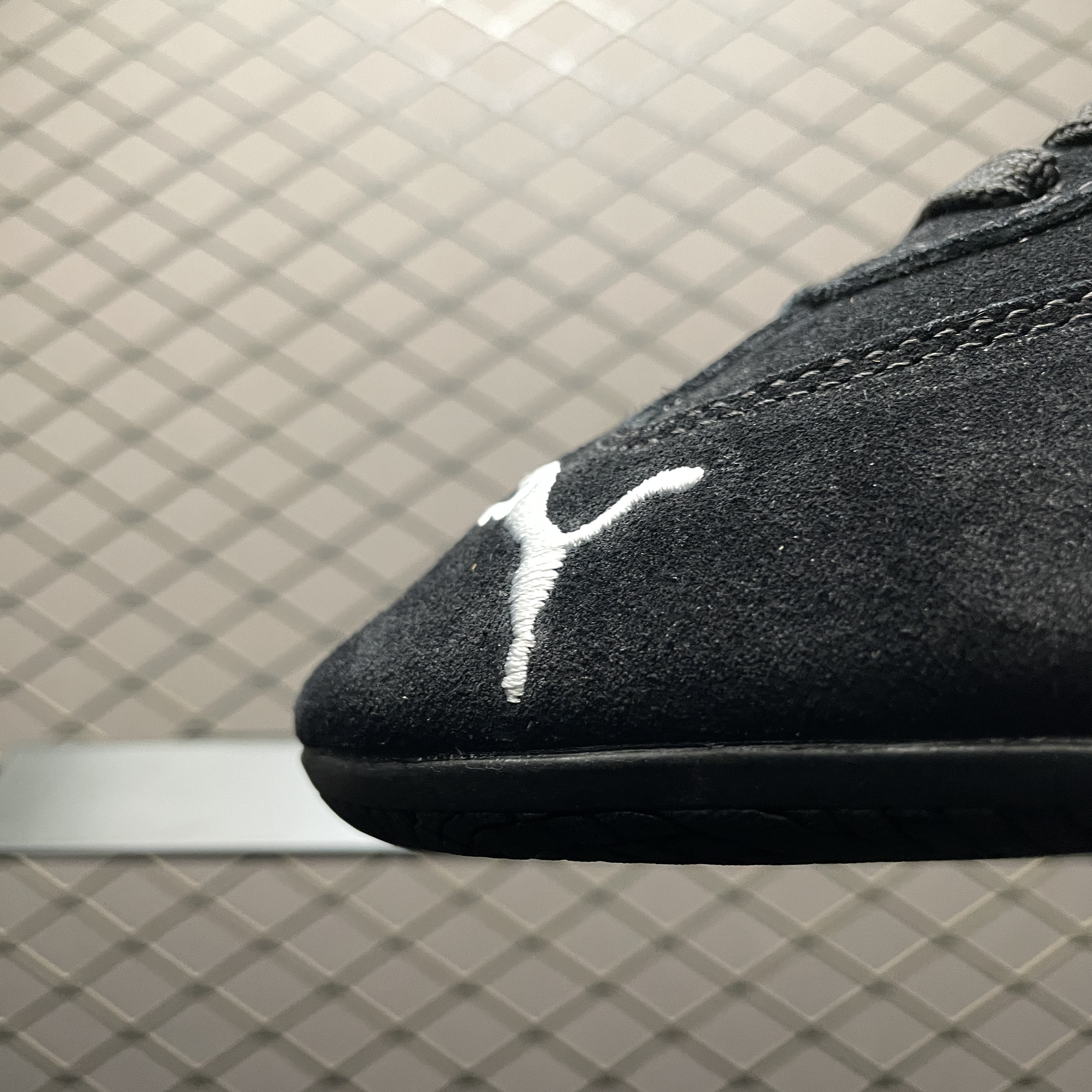 BALENCIAGA × Puma Speedcat Suede "Black/White"（847146WSDSD1090）