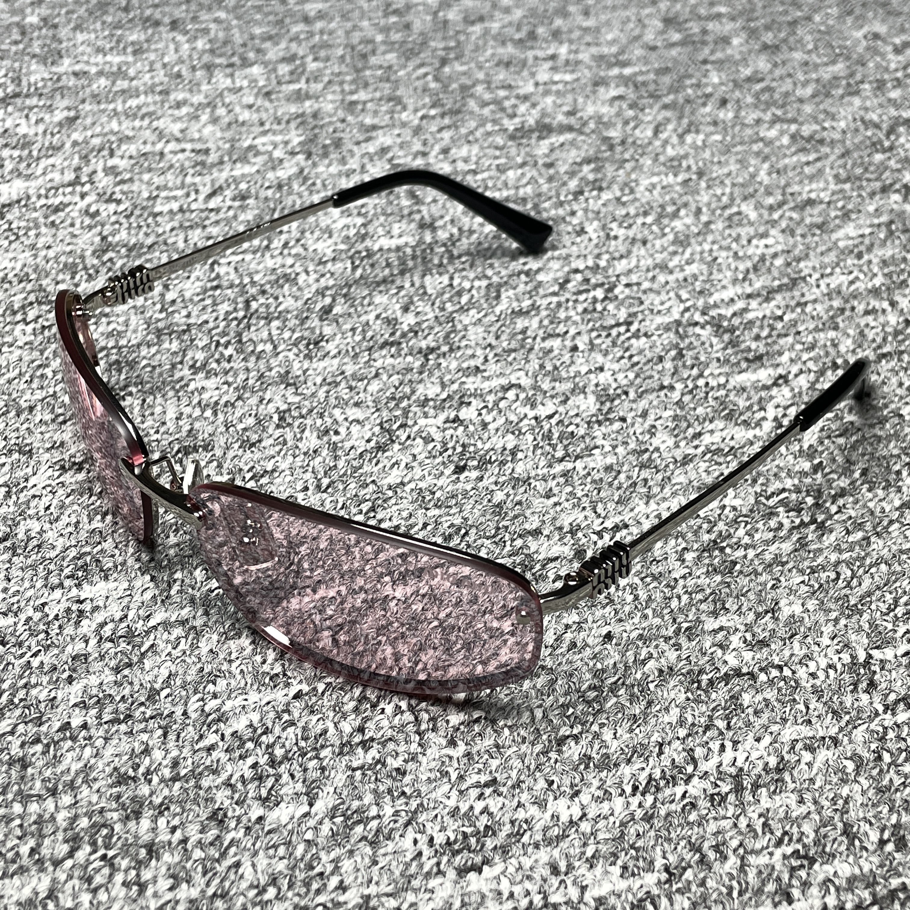 MIUMIU Runway Sunglasses "Pink Mirror Lenses" (SMUA50_M1BC_FE70J_C_068)