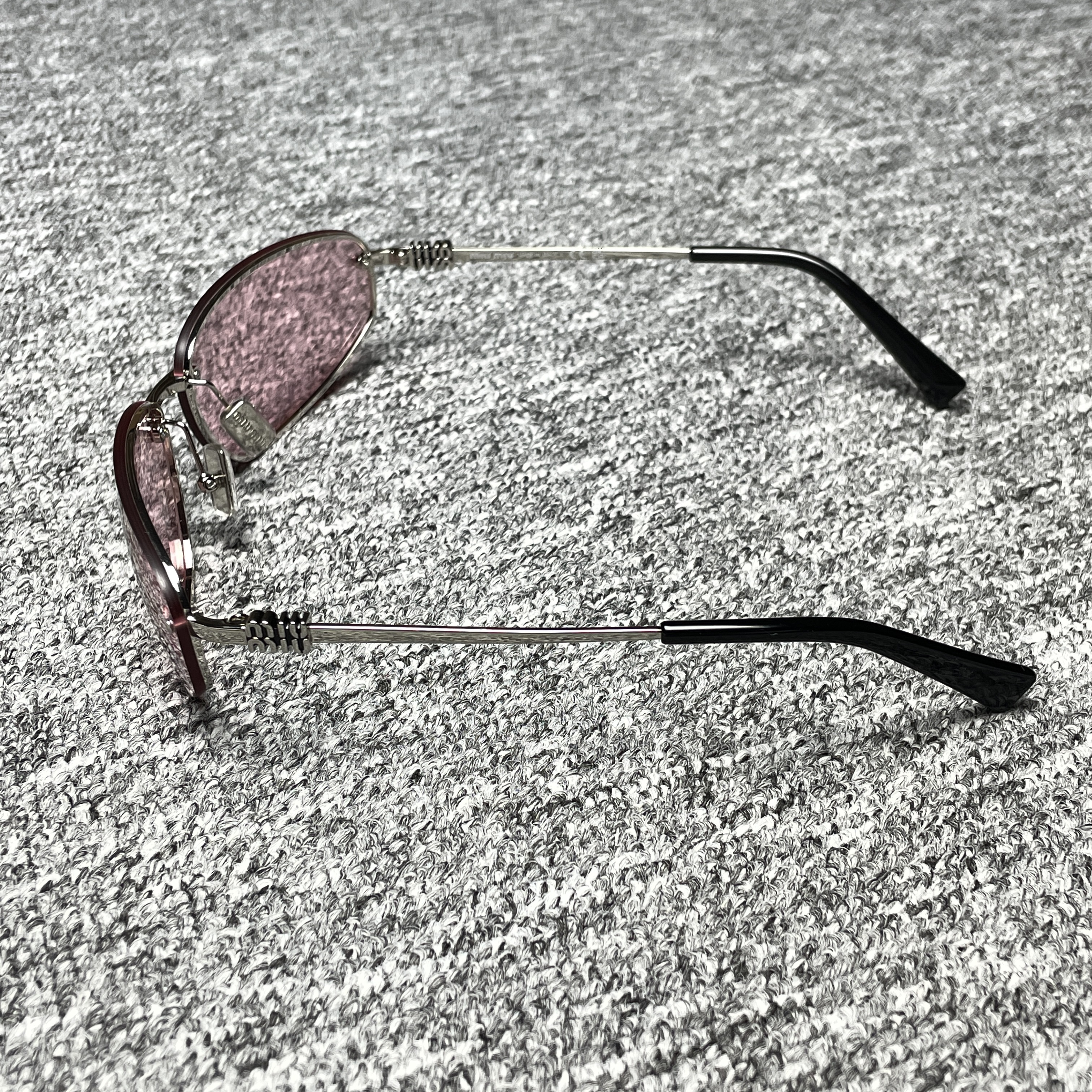 MIUMIU Runway Sunglasses "Pink Mirror Lenses" (SMUA50_M1BC_FE70J_C_068)