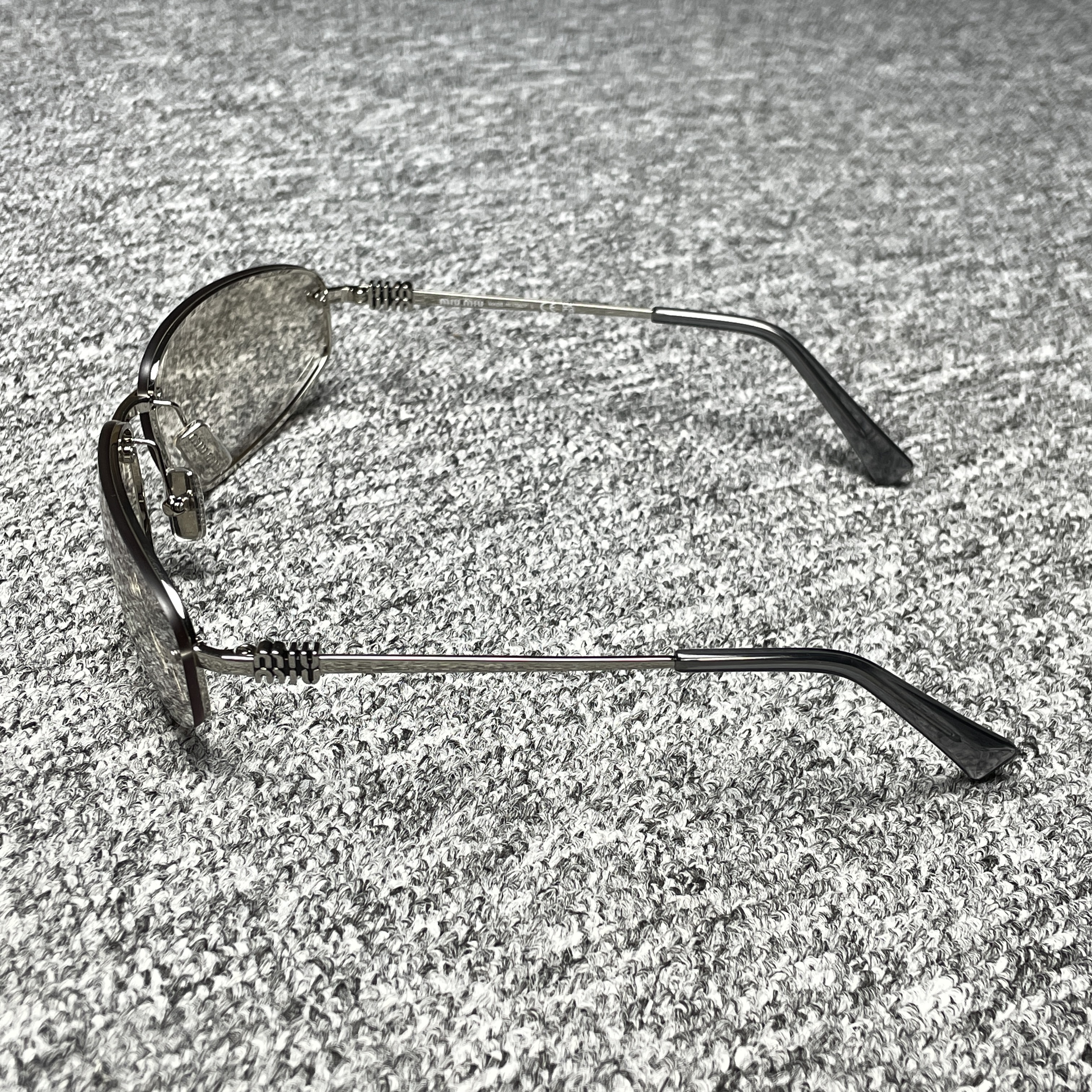 MIUMIU Runway Sunglasses "Pink Mirror Lenses" (SMUA50_M1BC_FE70J_C_068)