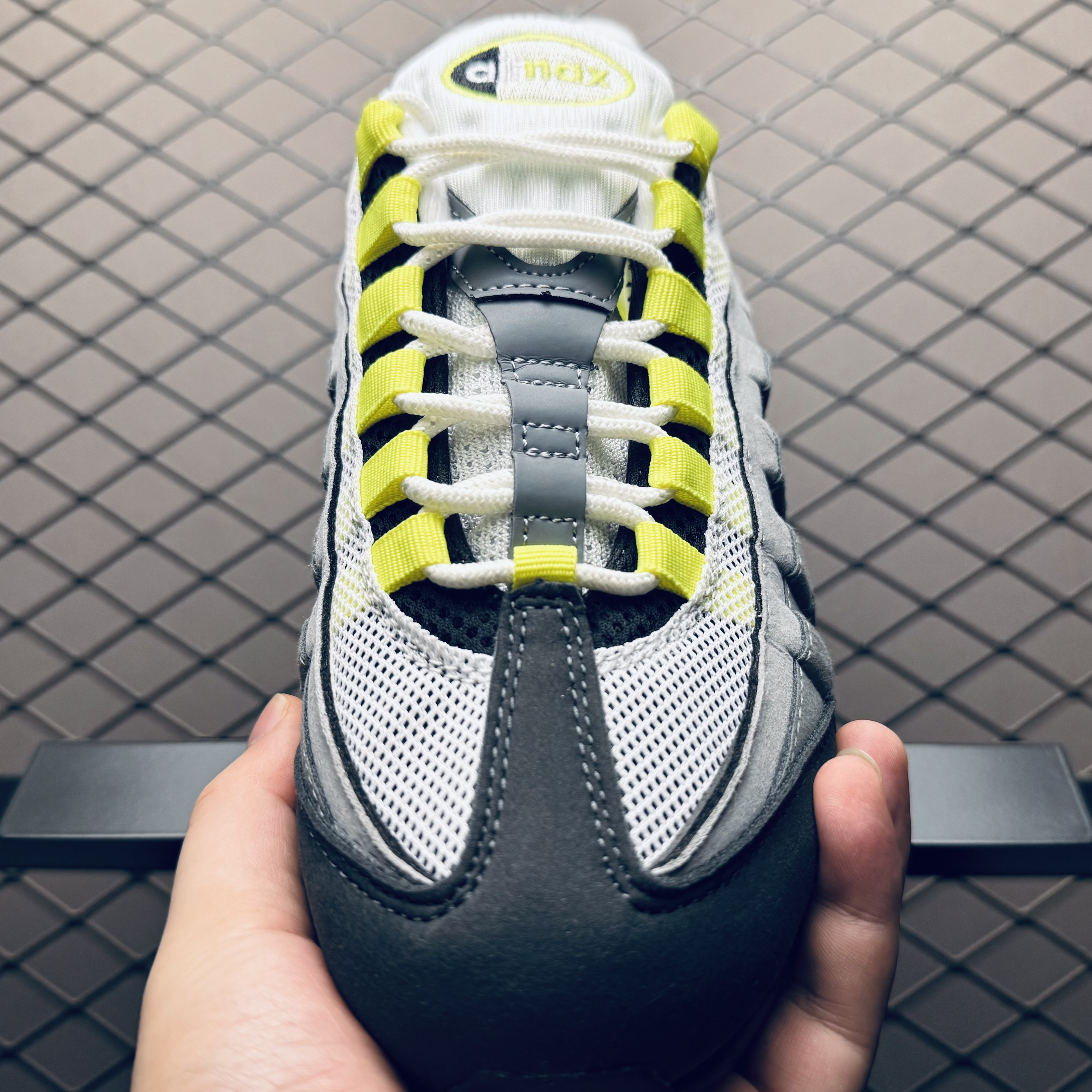 Nike Air Max 95 OG Big Bubble "Neon Yellow" (2025) (HM4740-001/CT1689-001)