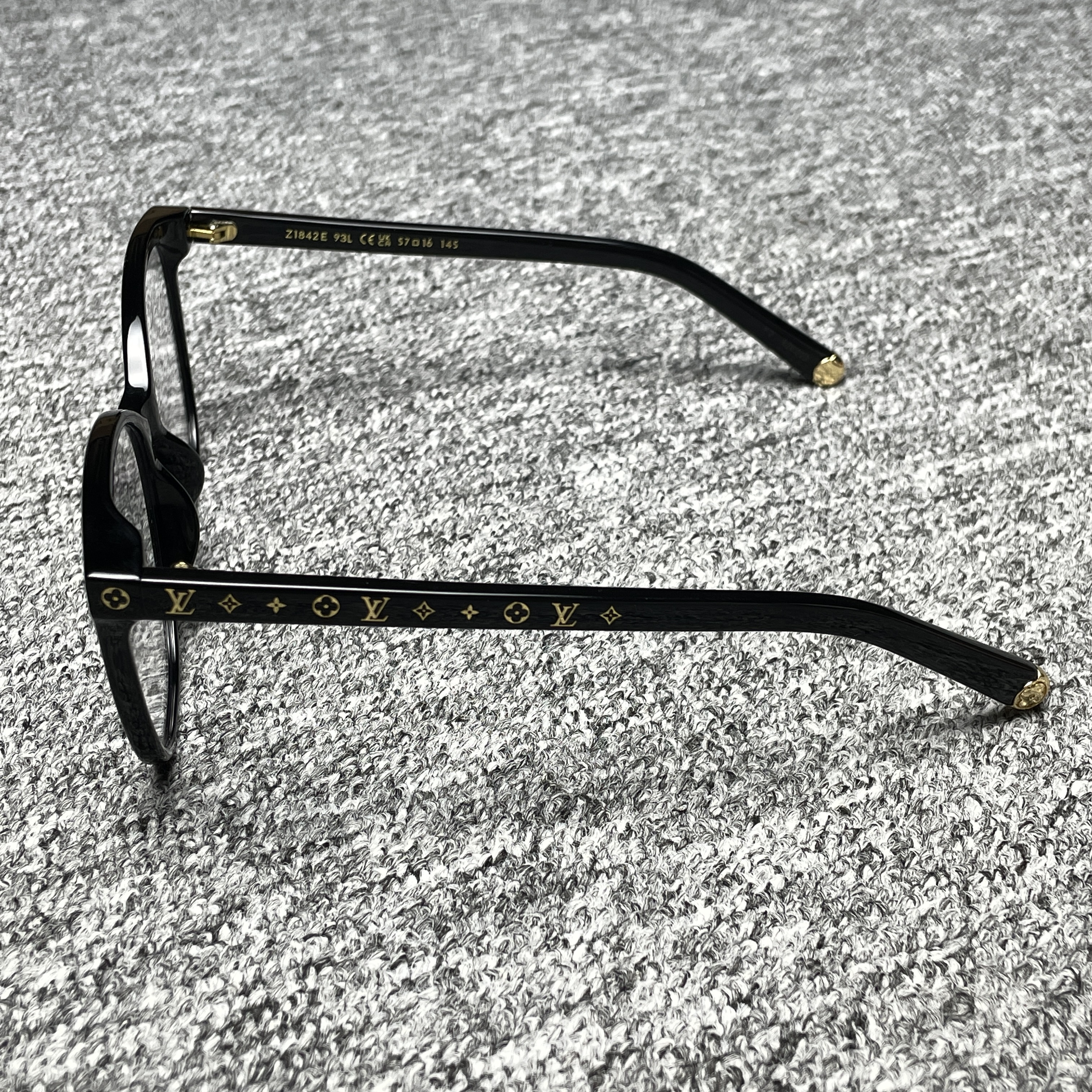 LOUIS VUITTON  My Monogram Light Cat Eye Glasses (Z1842E)