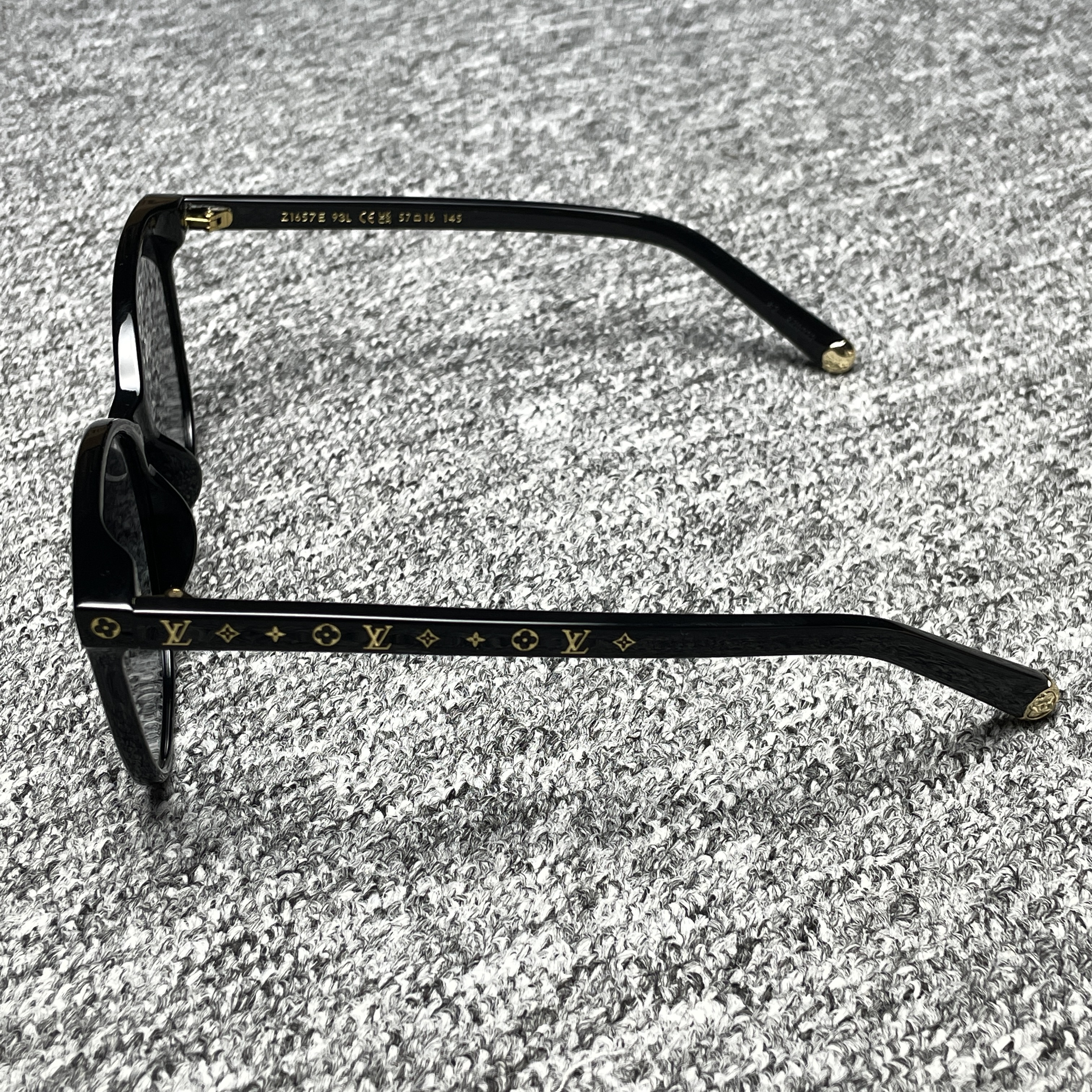LOUIS VUITTON  My Monogram Light Cat Eye Glasses (Z1657E)