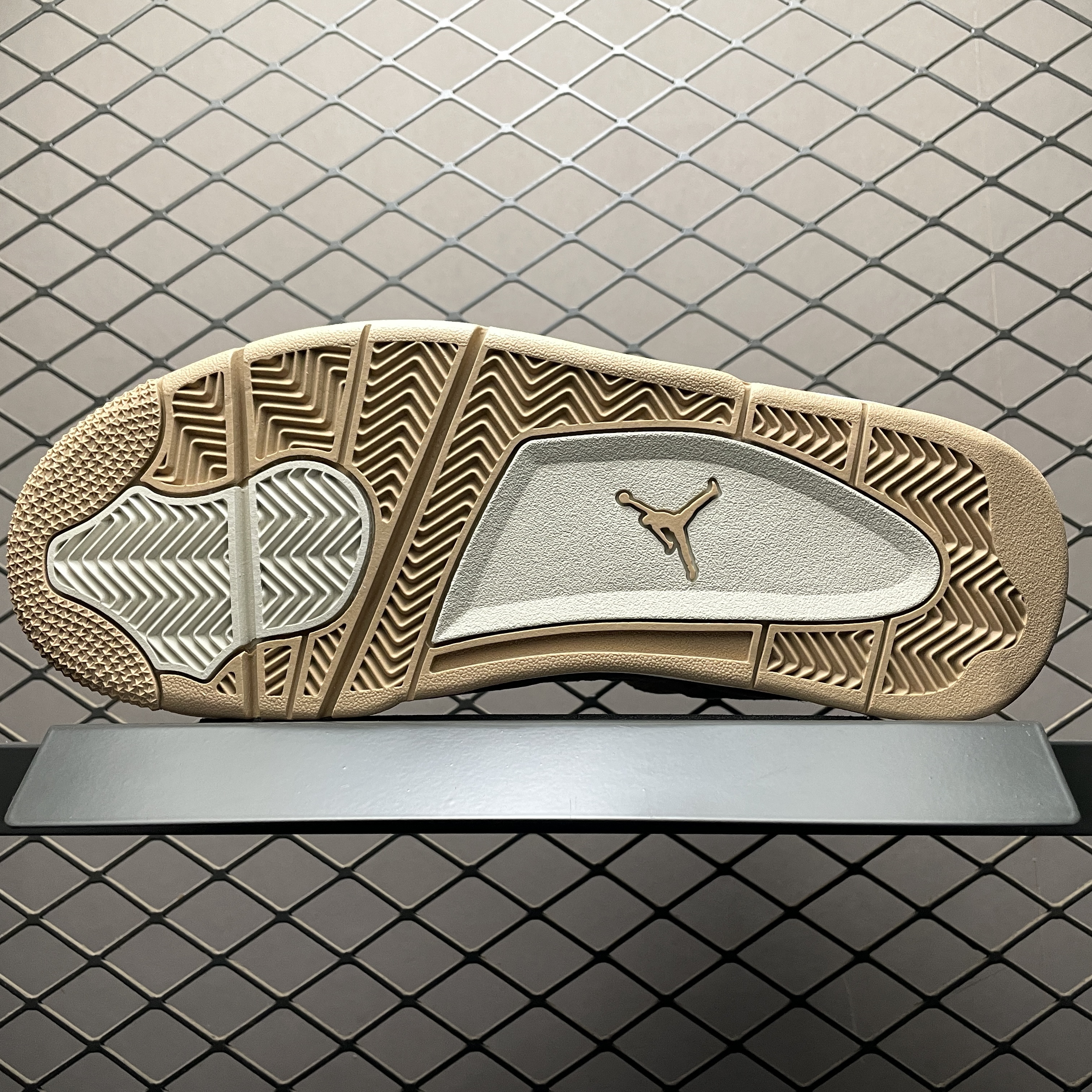 Nike Air Jordan 4 "Hemp"（HV0823-200）