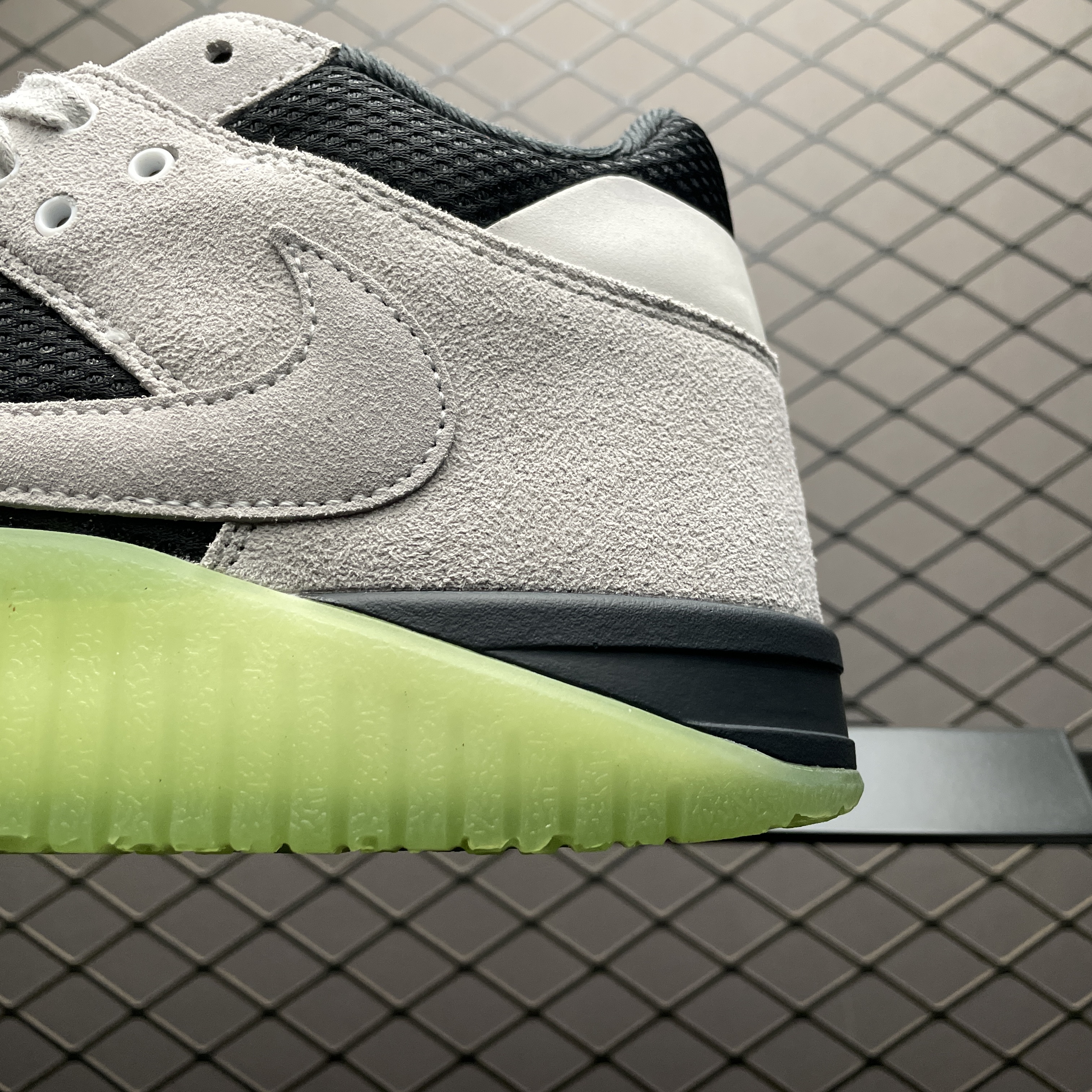 Travis Scott × Chase B × Nike Jumpman Jack TR "Night Silver"(IH7971-001）