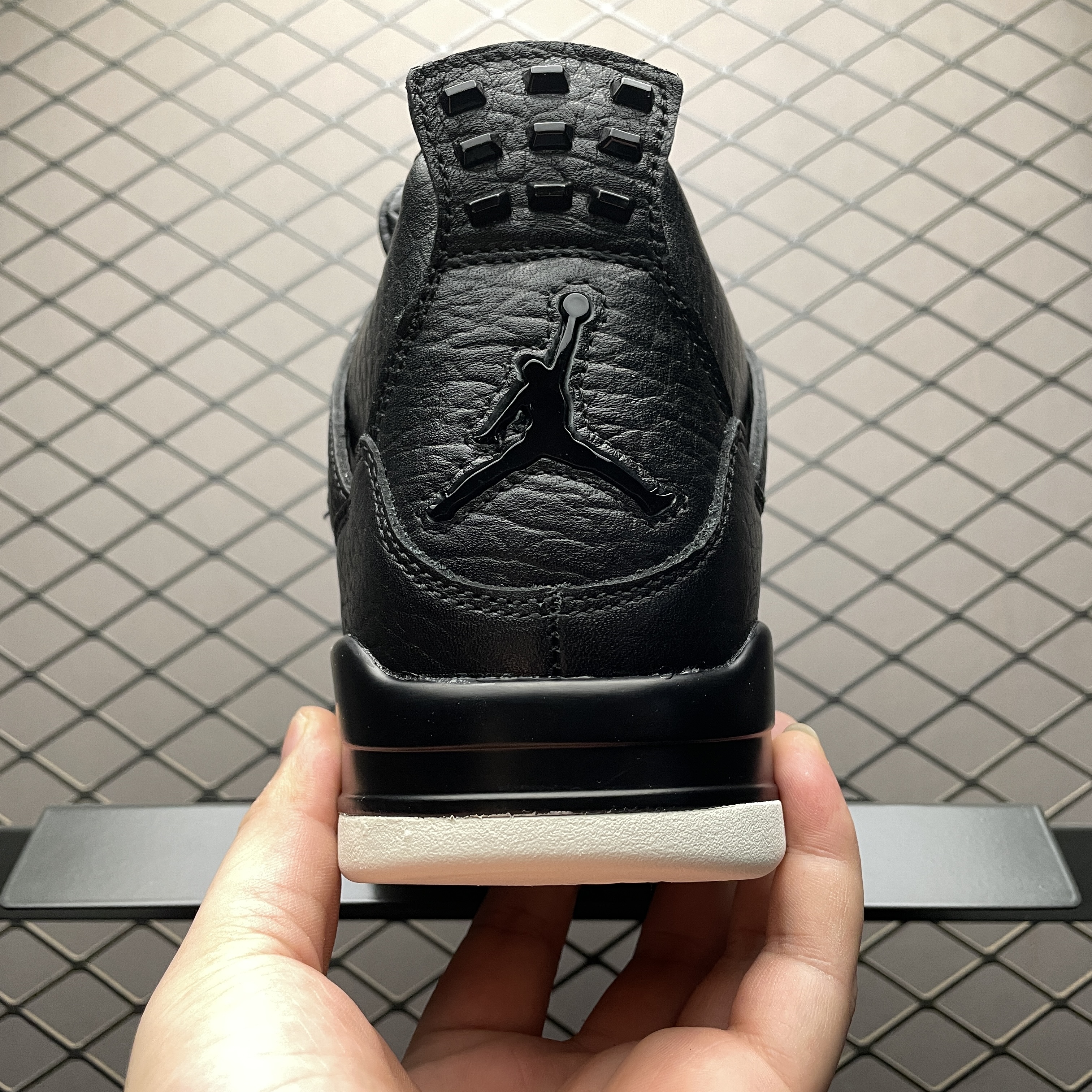 NIKE AIR JORDAN 4 RETRO PONY HAIR BLACK (819139-010)