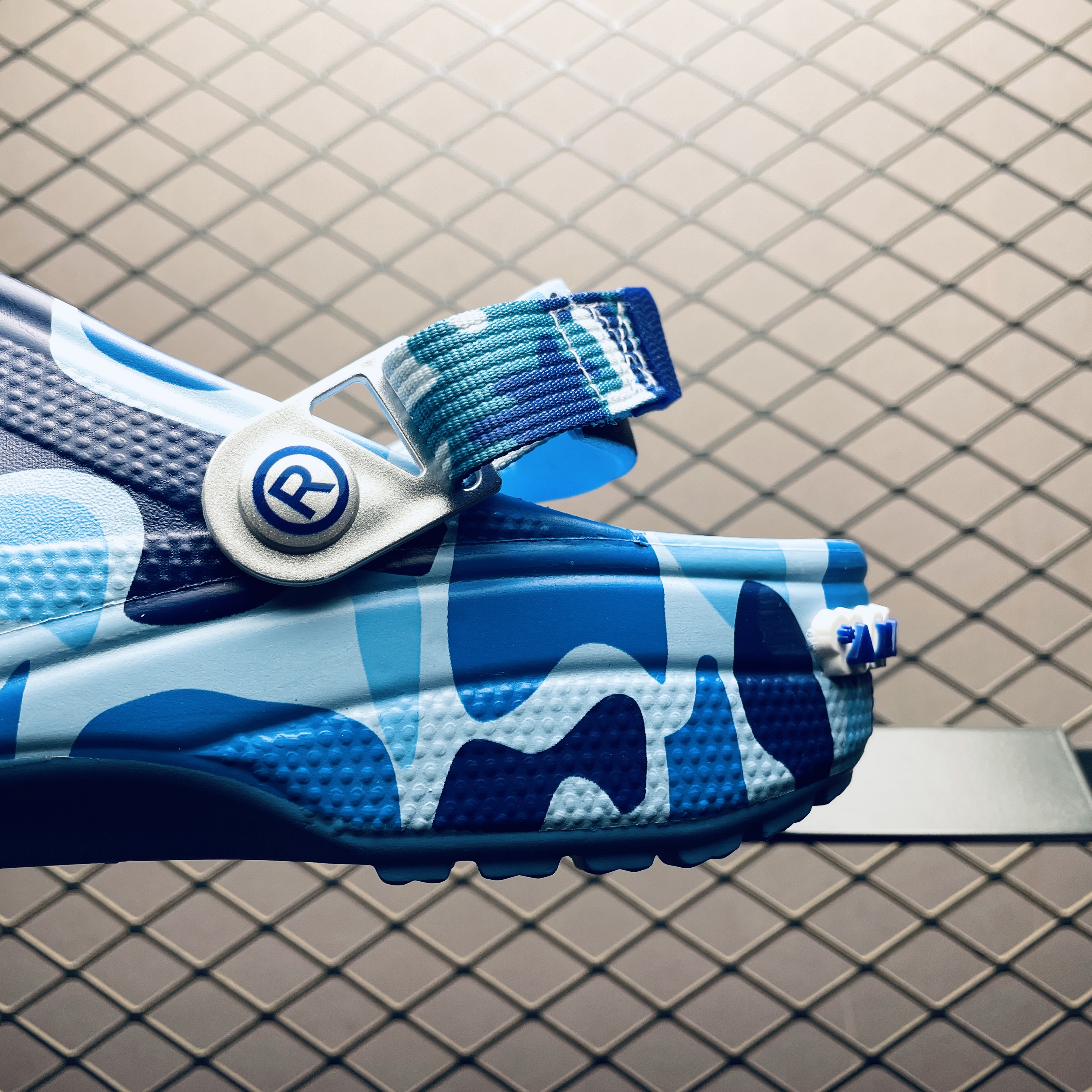 Crocs Classic Clogs A Bathing Ape ABC（209627-4TB）