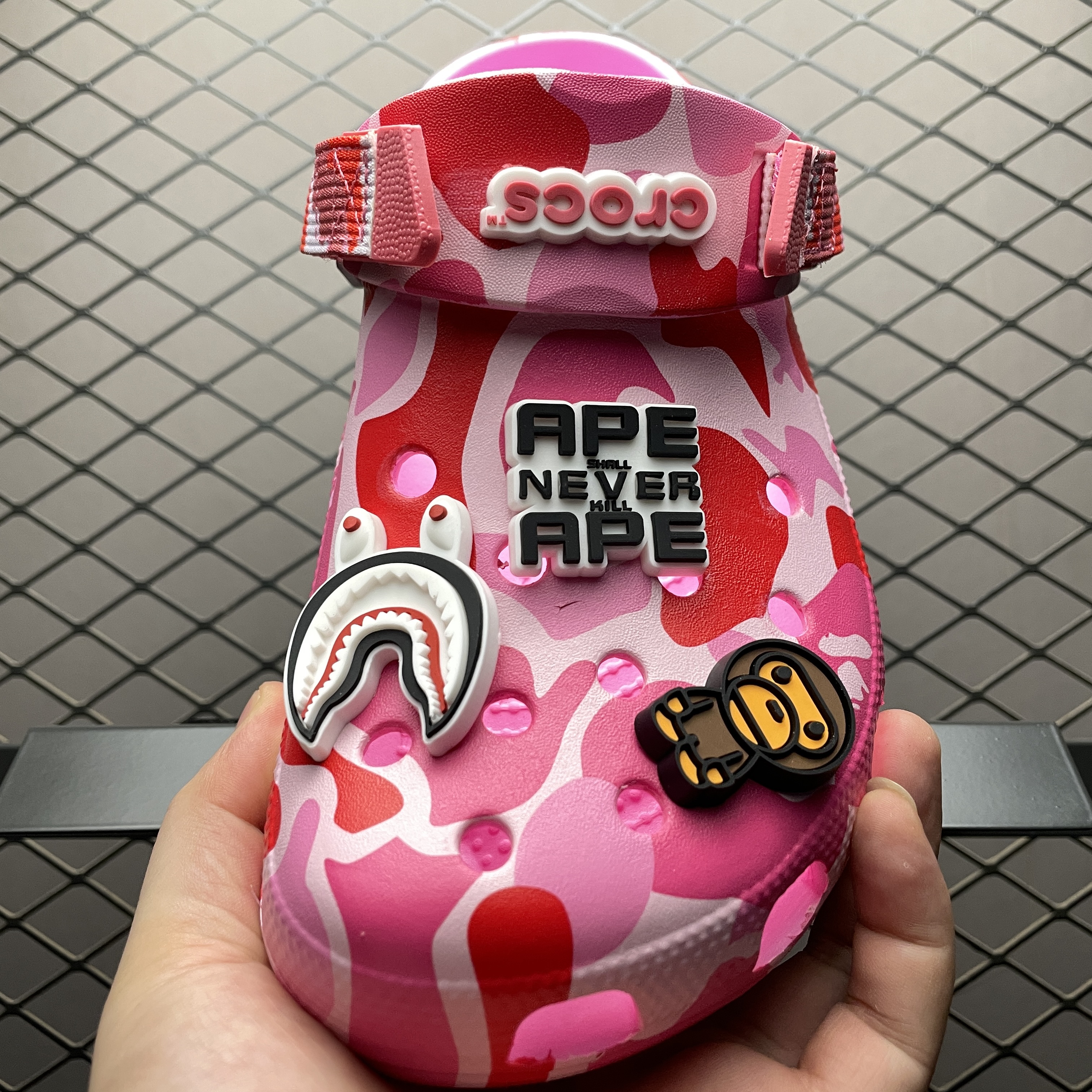 Crocs Classic Clogs A Bathing Ape ABC（209627-6I2）