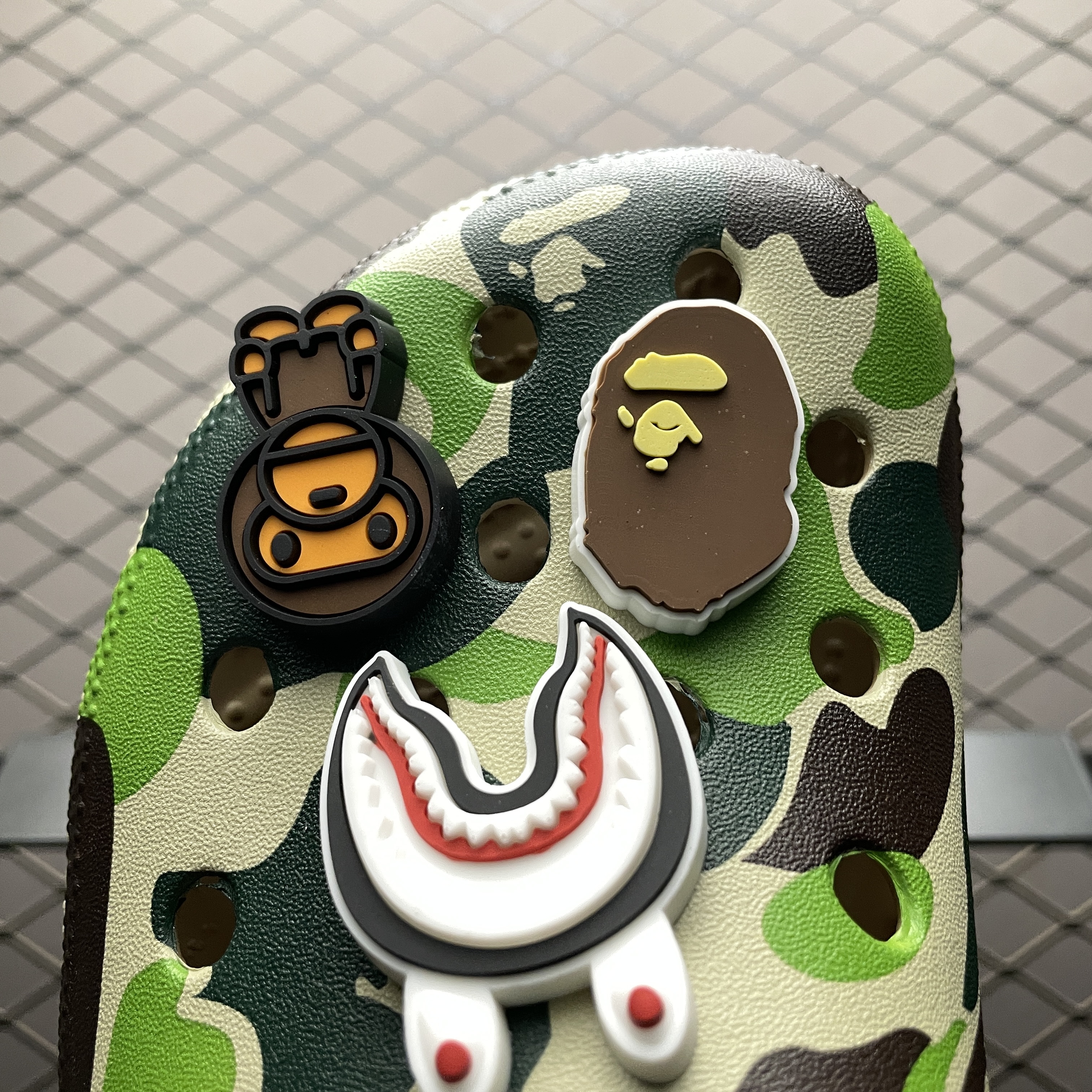 Crocs Classic Clogs A Bathing Ape ABC（209627-212）