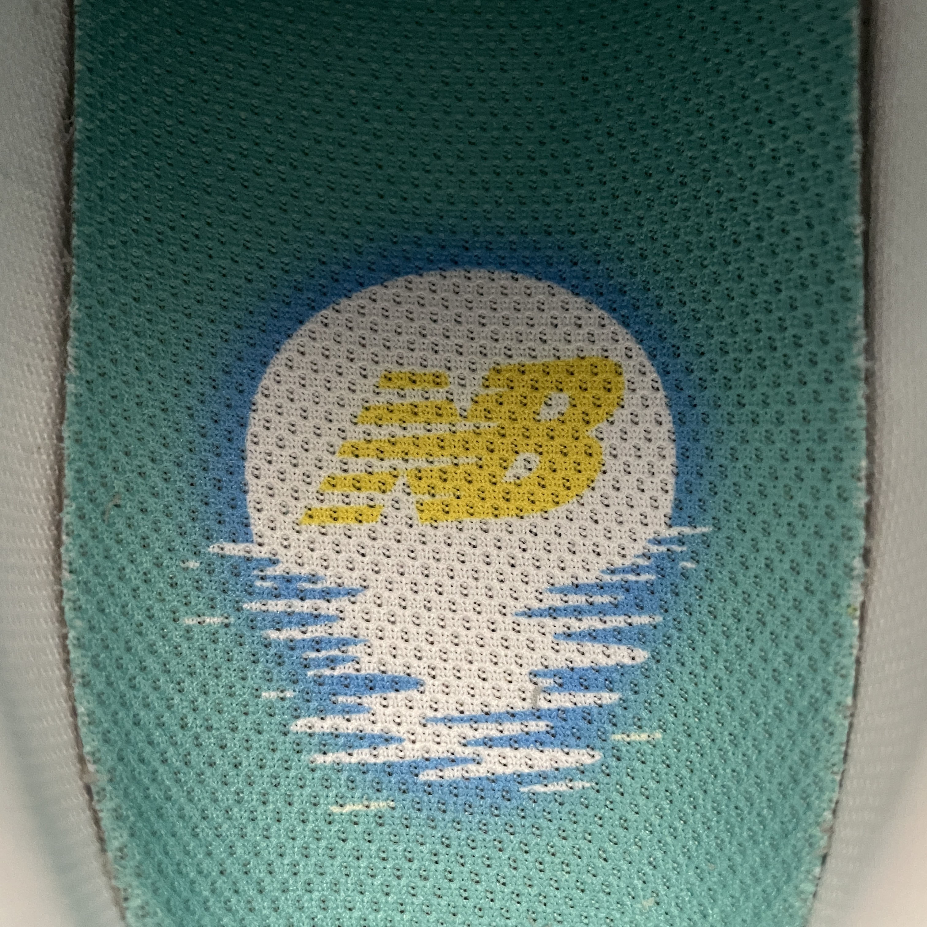 DTLR × New Balance 1906R "Moon Sign" (U1906RMS）