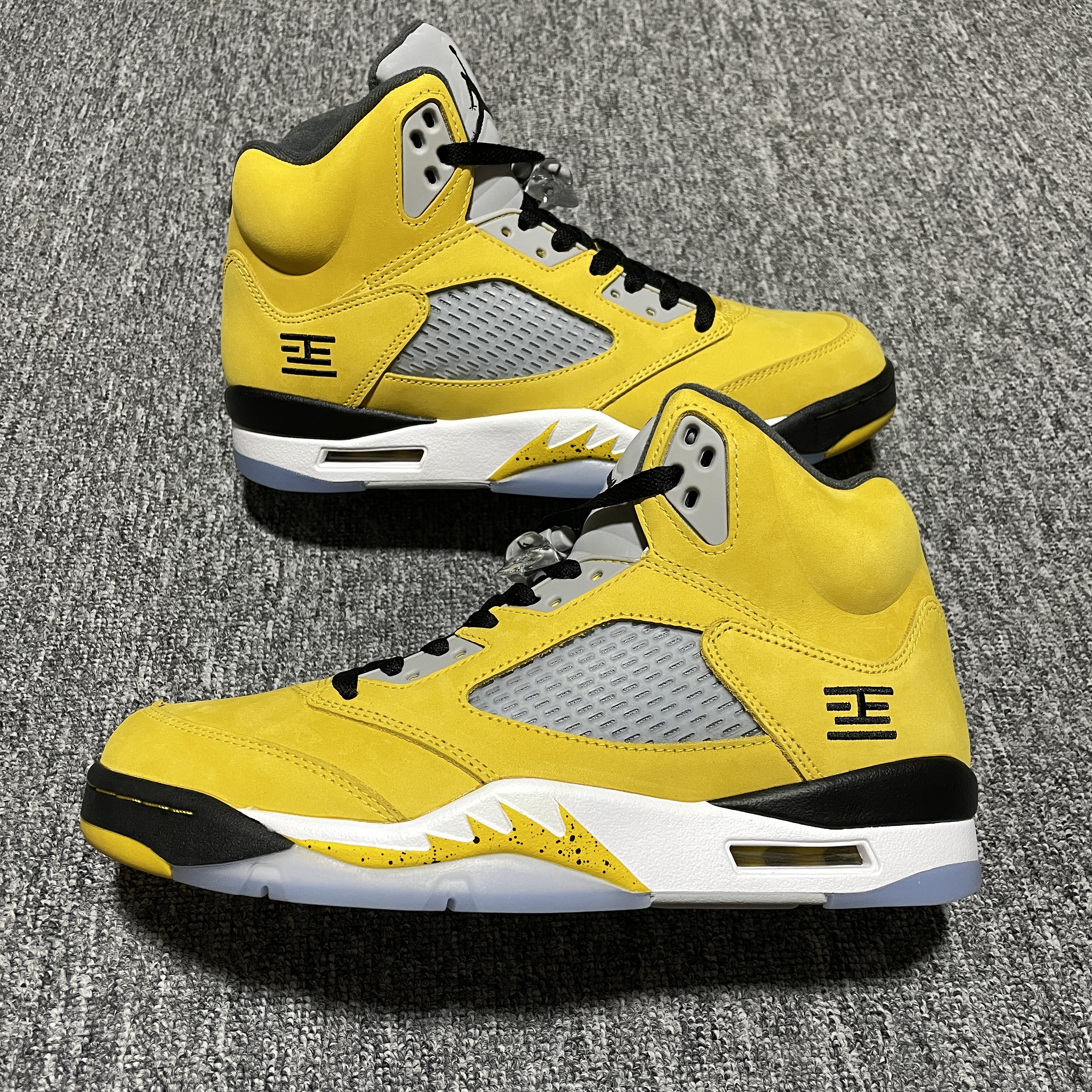 Nike Air Jordan 5 Retro "Tokyo 23"（IO3372-700）