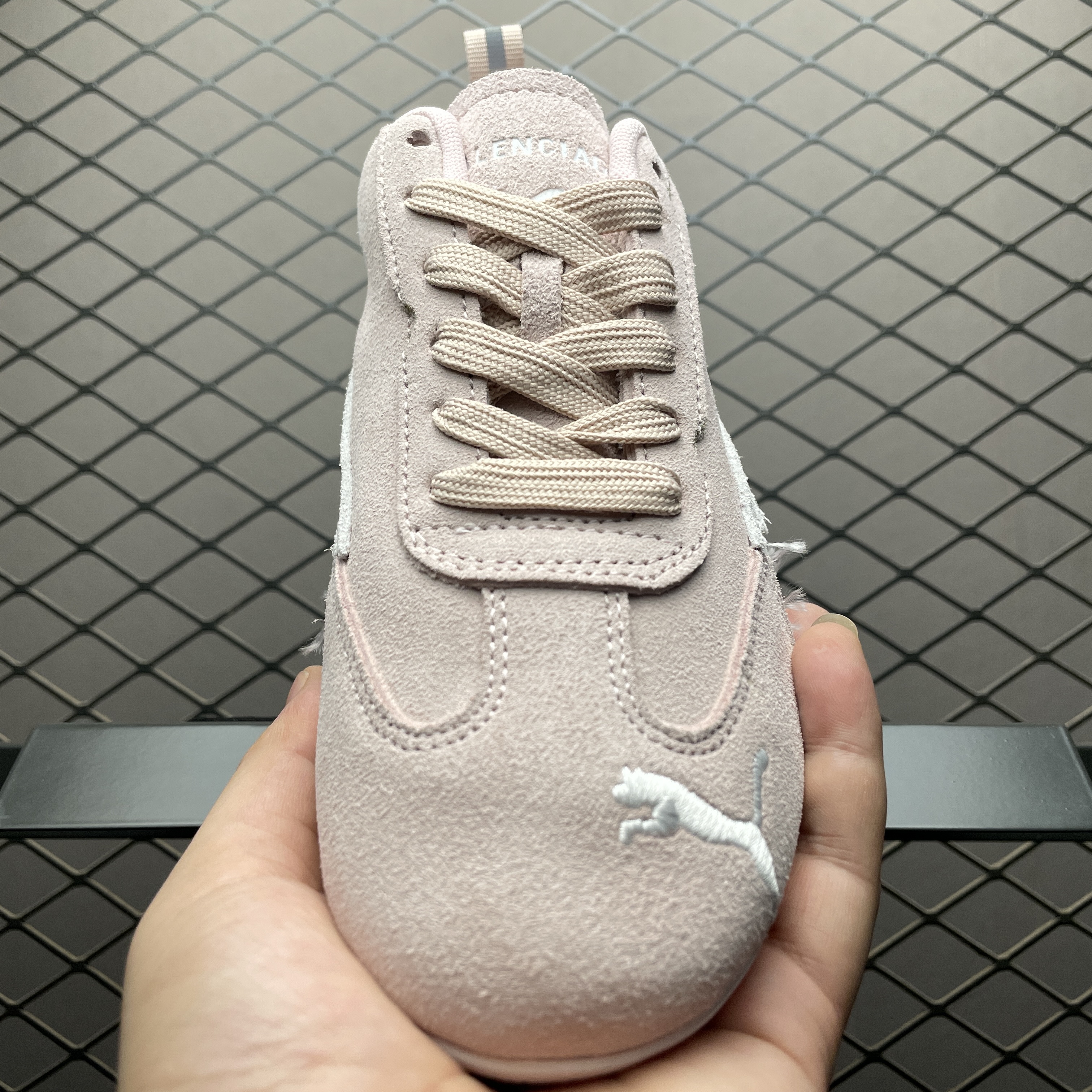 BALENCIAGA × Puma Speedcat Suede "Pink/White"（847146WSDSD5090）