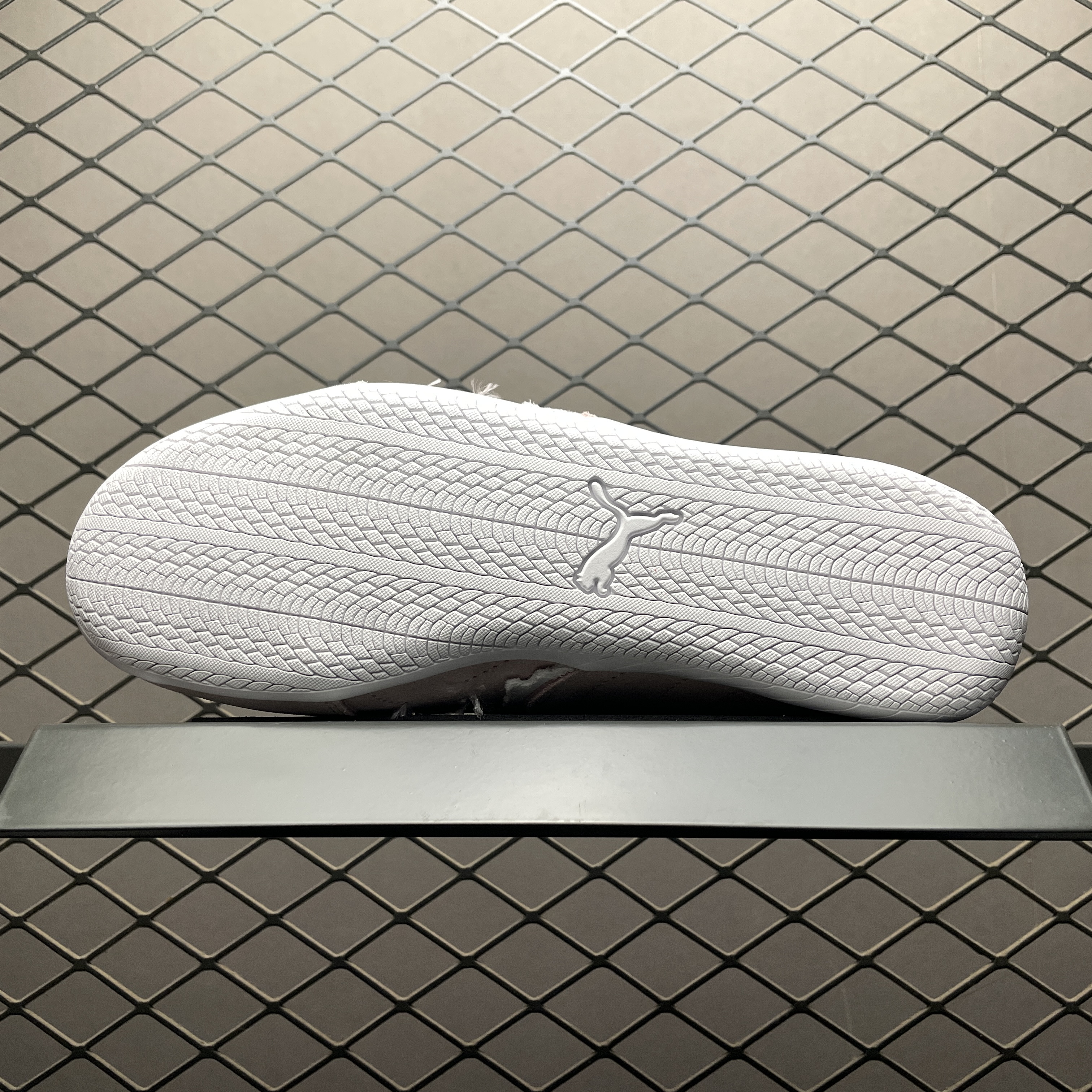 BALENCIAGA × Puma Speedcat Suede "Pink/White"（847146WSDSD5090）