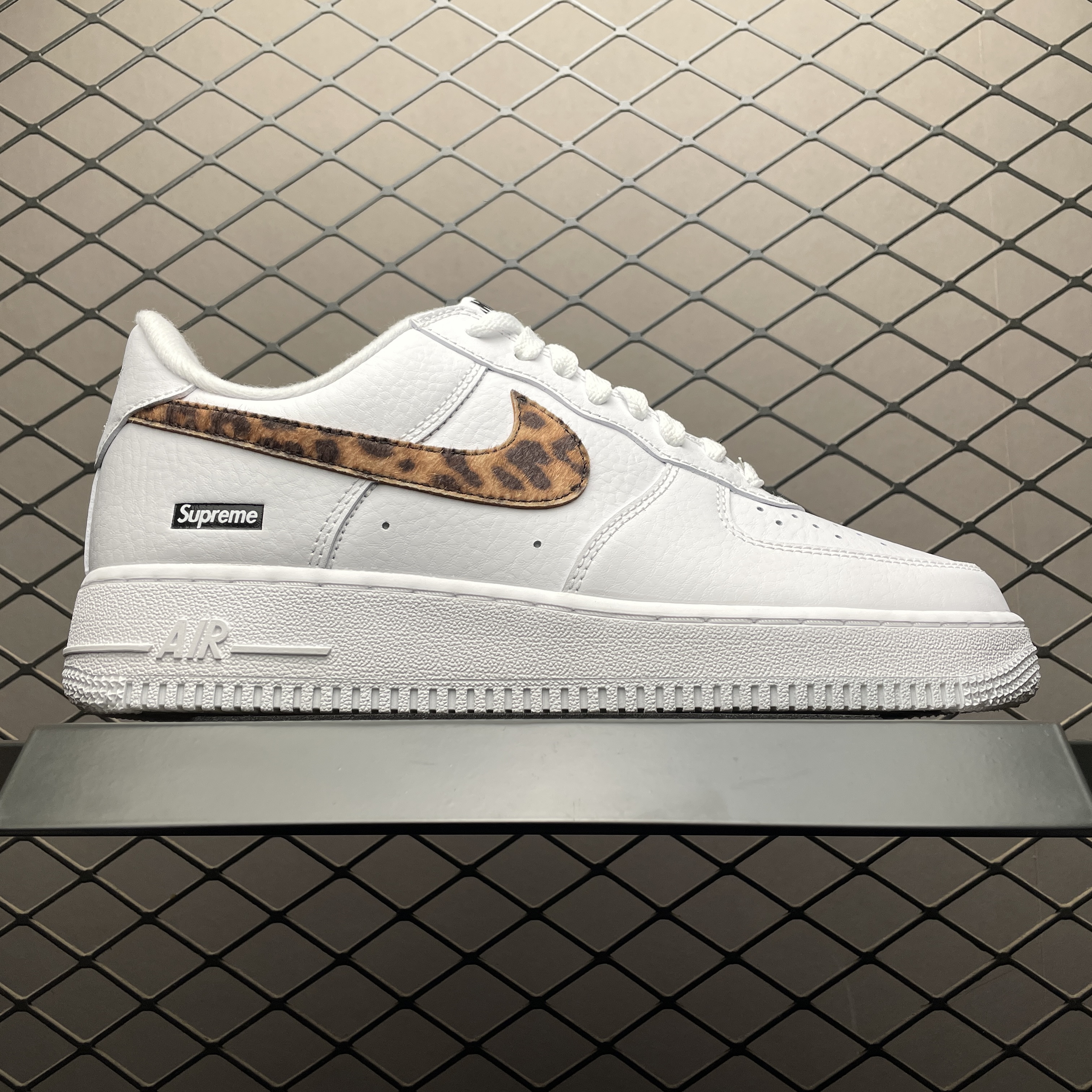 GOODENOUGH × Supreme × Nike Air Force 1 Low "White/Leopard" (25SS Week15)（IM3483-100）